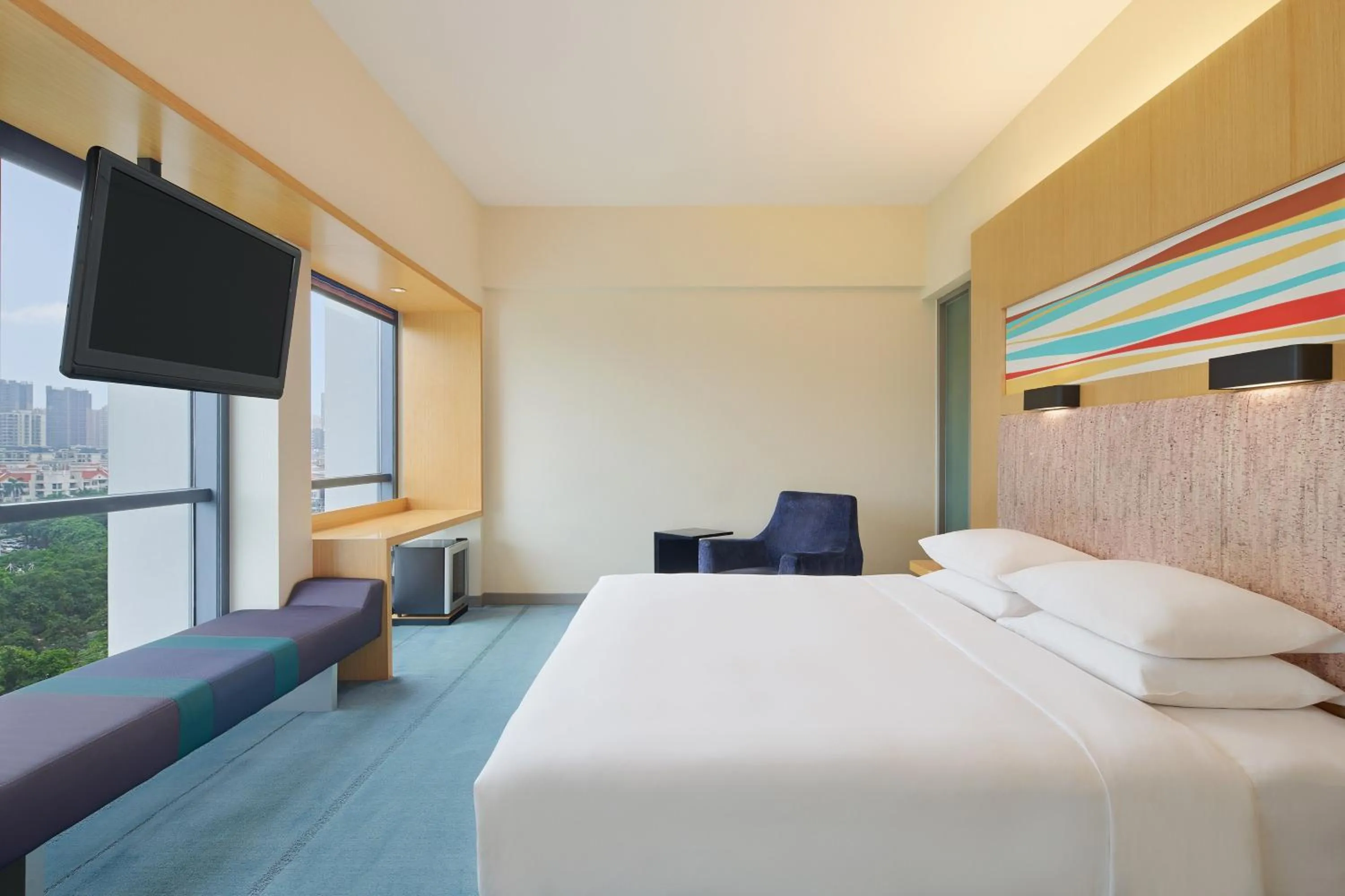 Photo of the whole room, Bed in Aloft Nanhai, Foshan