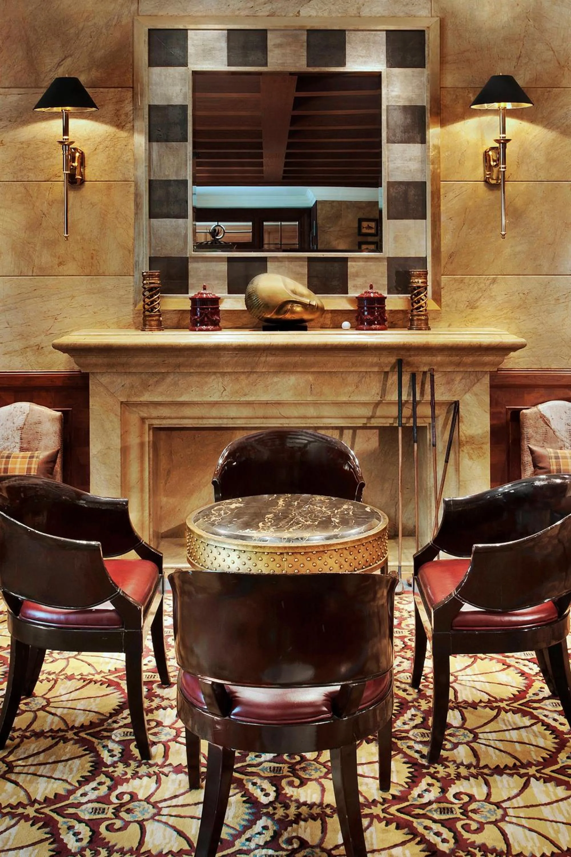 Lounge or bar in The St. Regis Beijing