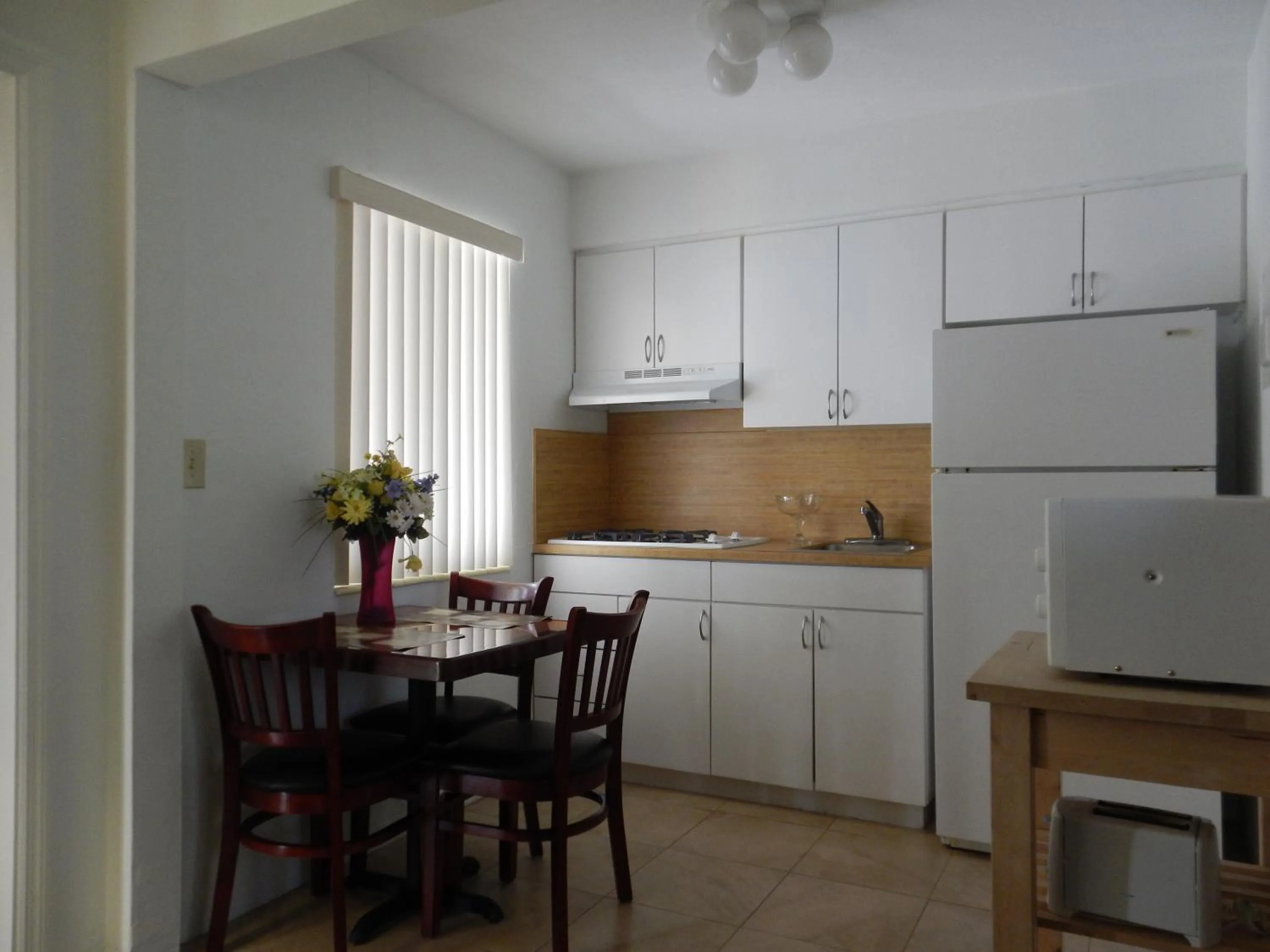 Shell Motel Hollywood