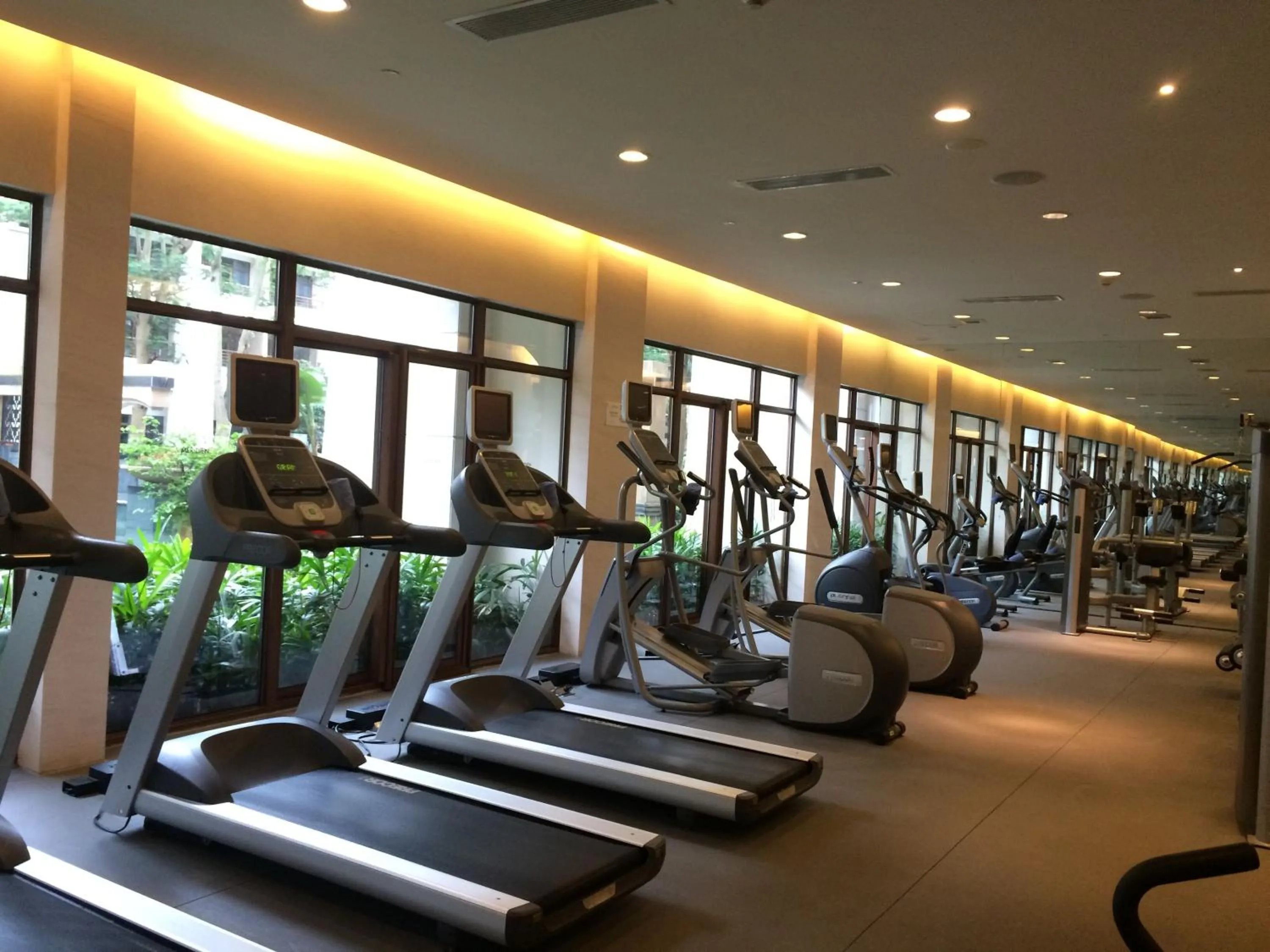 Fitness centre/facilities in Le Méridien Xiamen