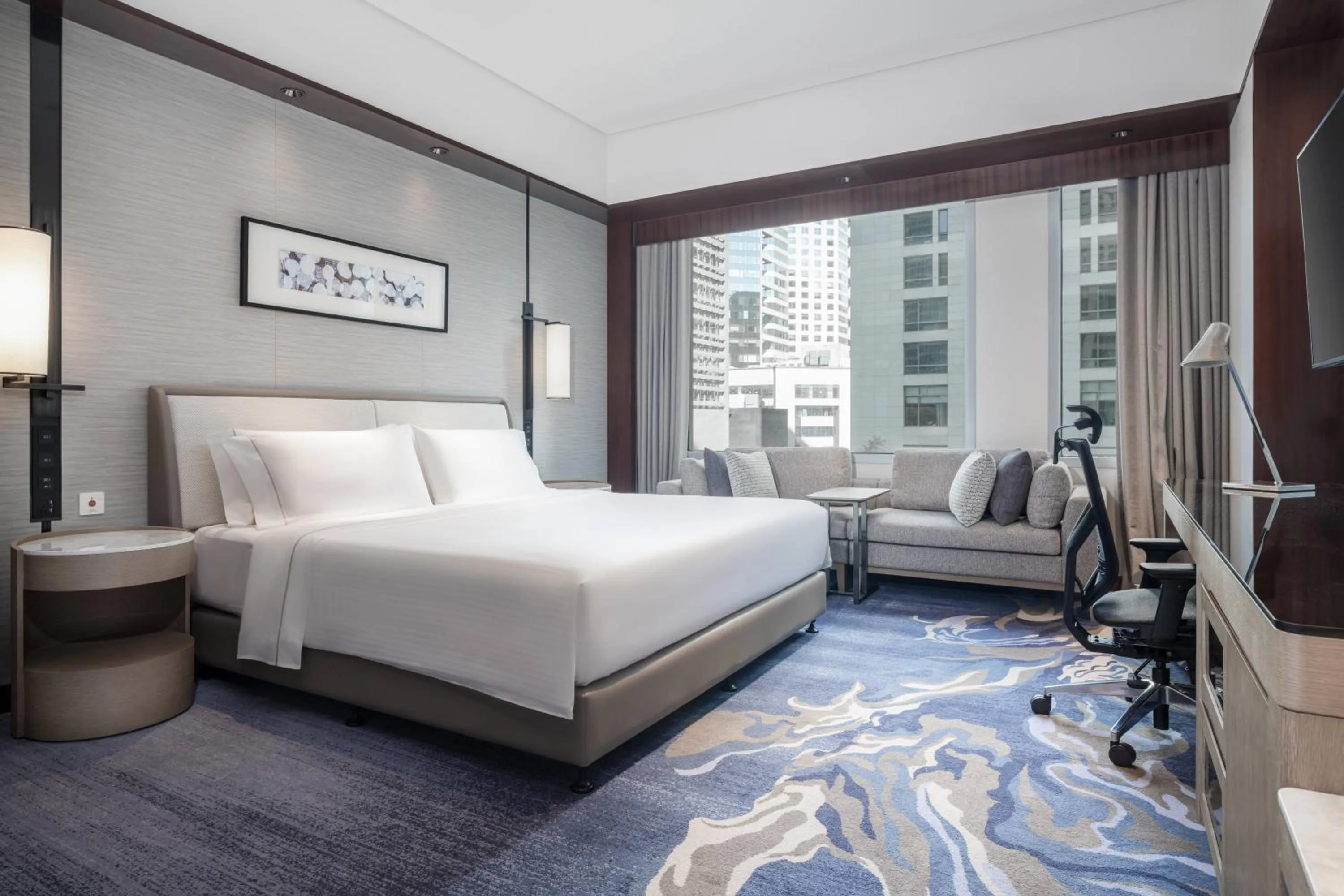 Photo of the whole room, Bed in The Westin Beijing Financial Street