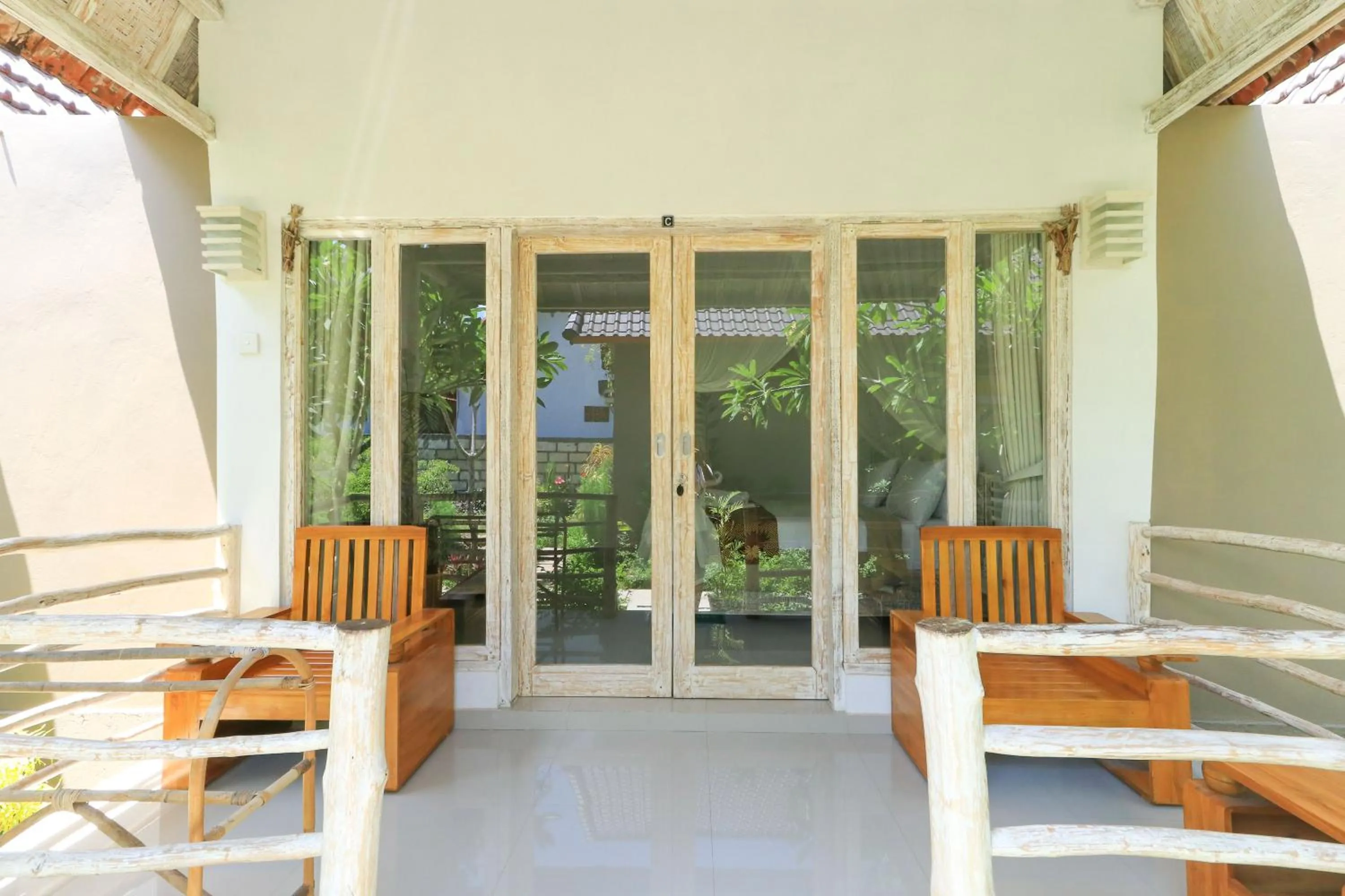 Patio in Angels Bungalow Nusa Penida