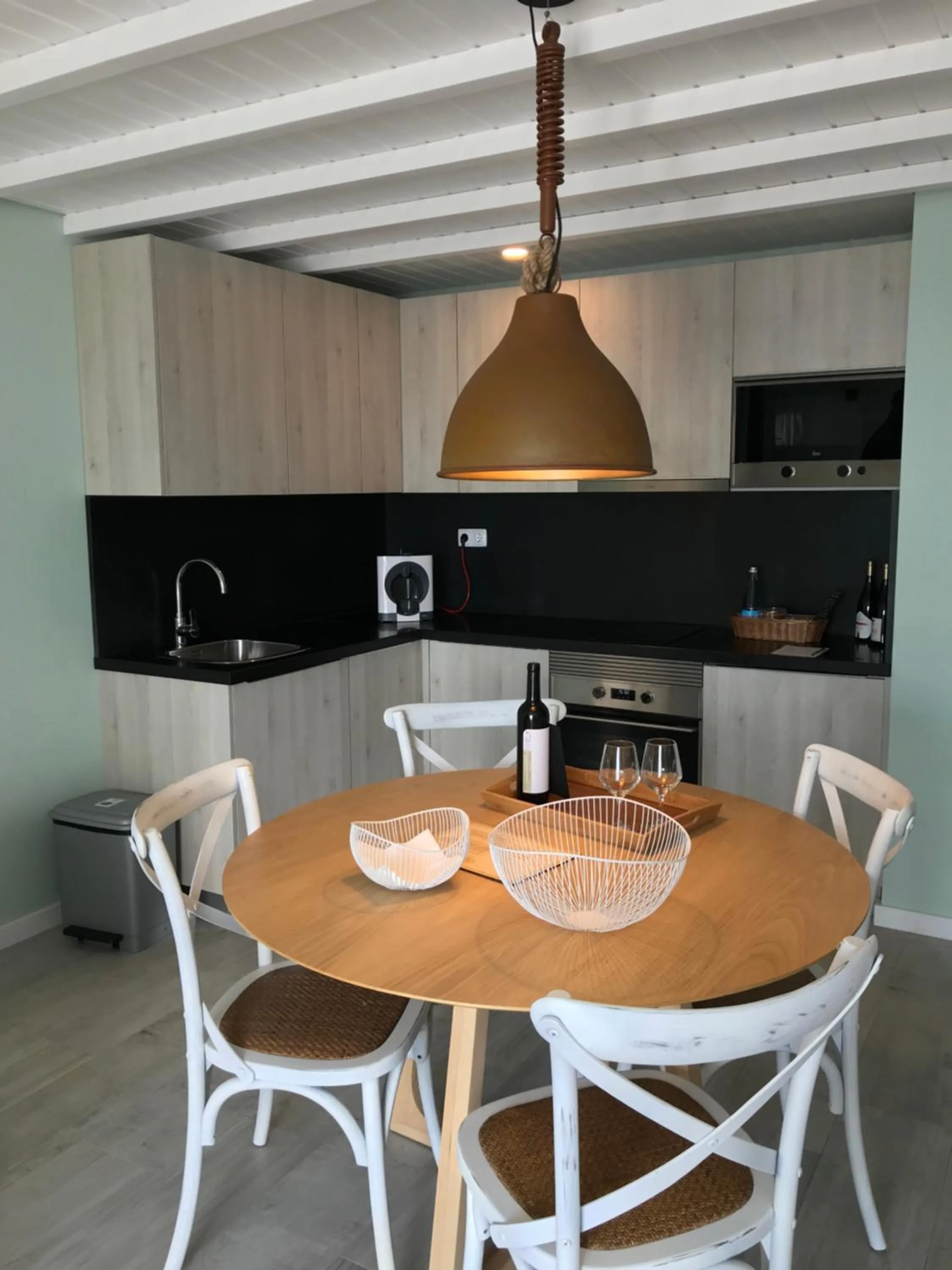 Kitchen or kitchenette in Vinhas do Calhau