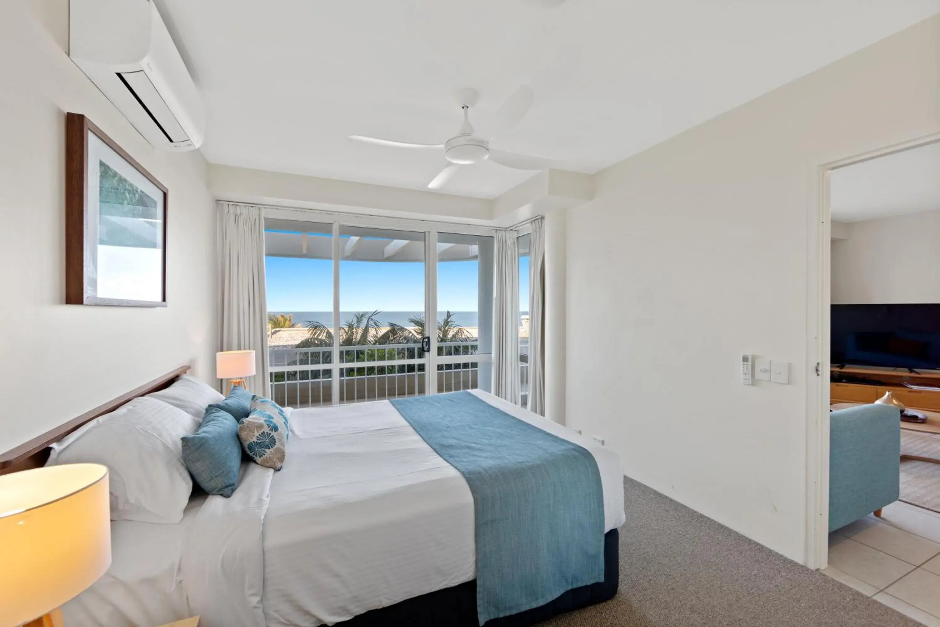 One-Bedroom Apartment (Level 1) in La Mer Sunshine Beachfront One-Bedroom Apartment (Level 1) in La Mer Sunshine Beachfront