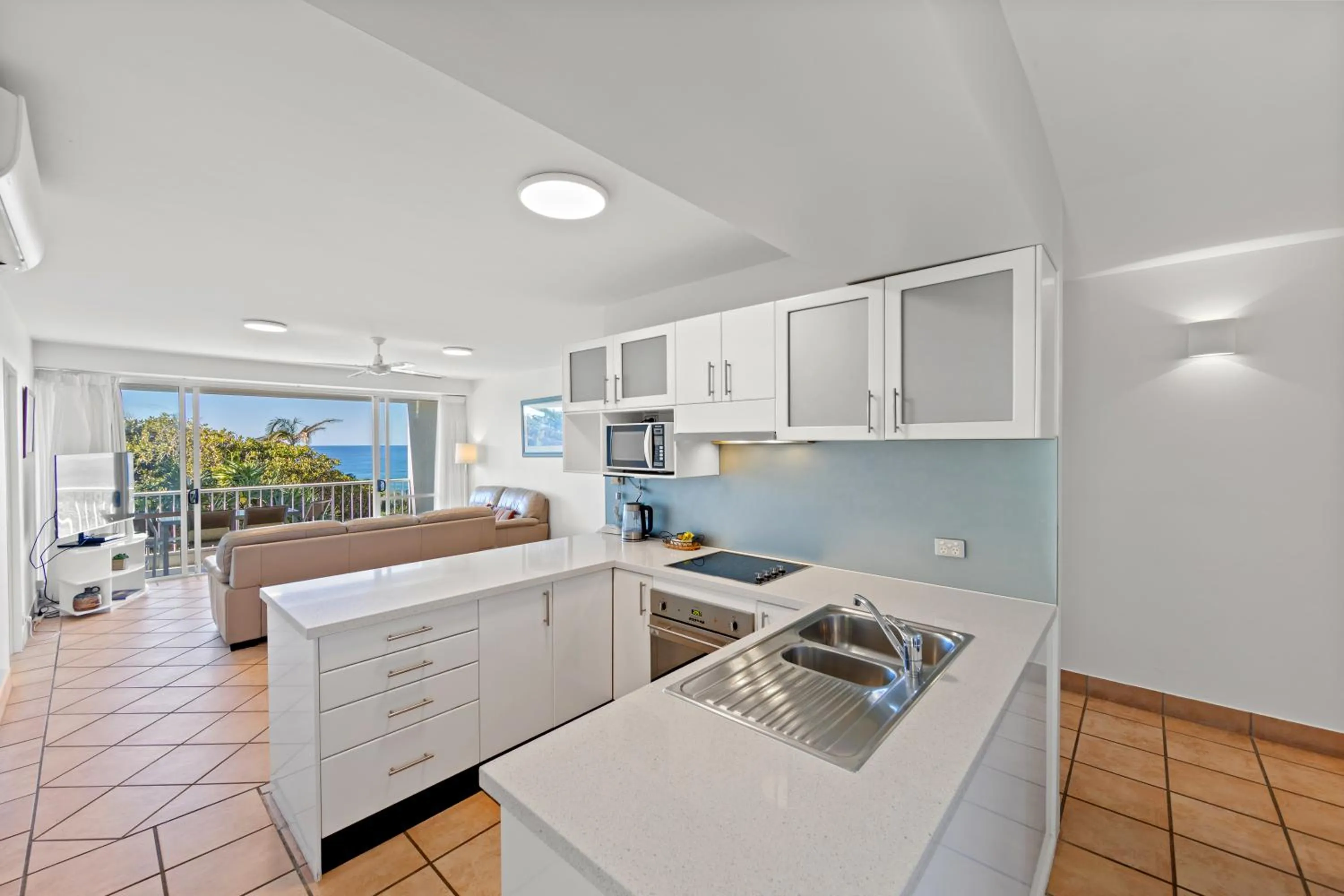 La Mer Sunshine Beachfront