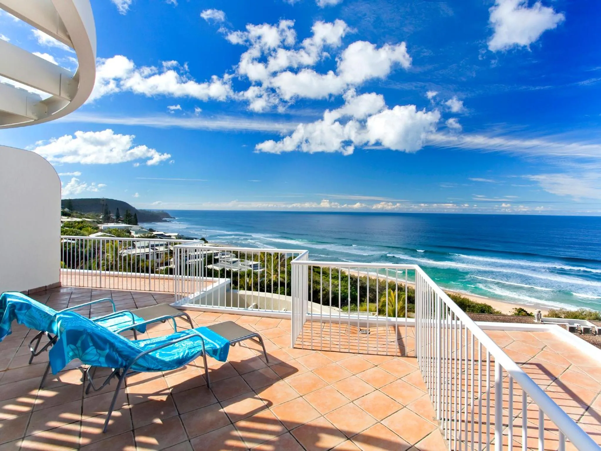 Facade/entrance in La Mer Sunshine Beachfront