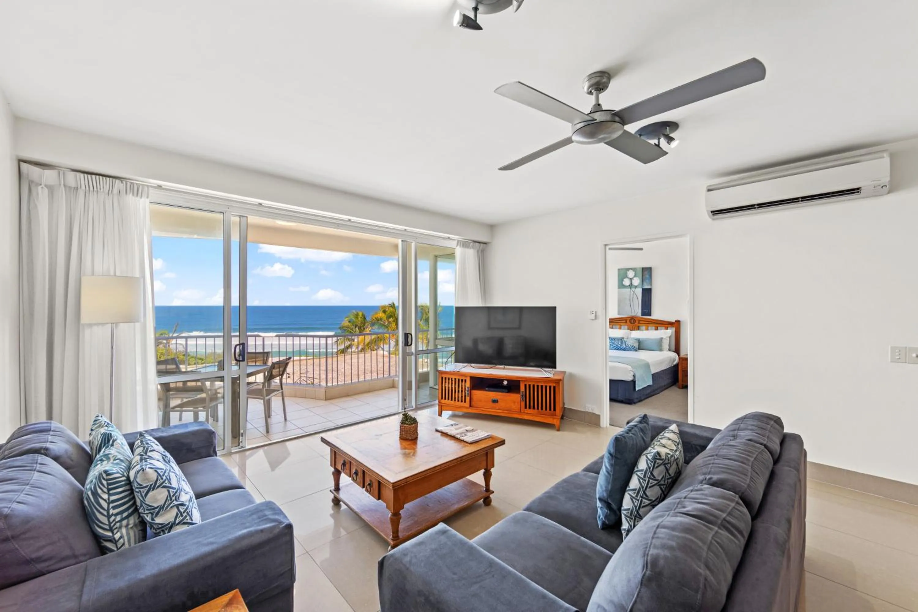 La Mer Sunshine Beachfront