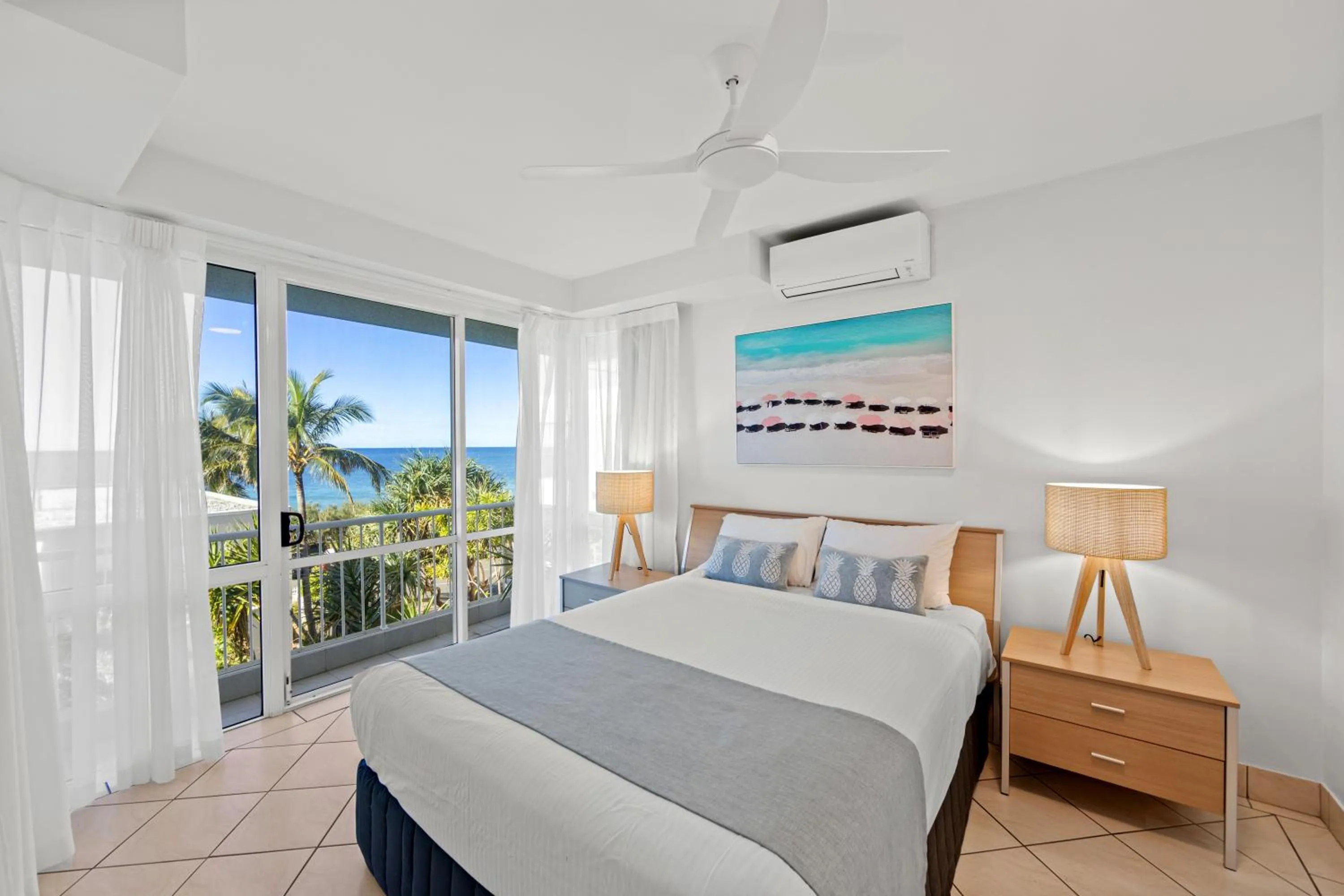 Bed in La Mer Sunshine Beachfront