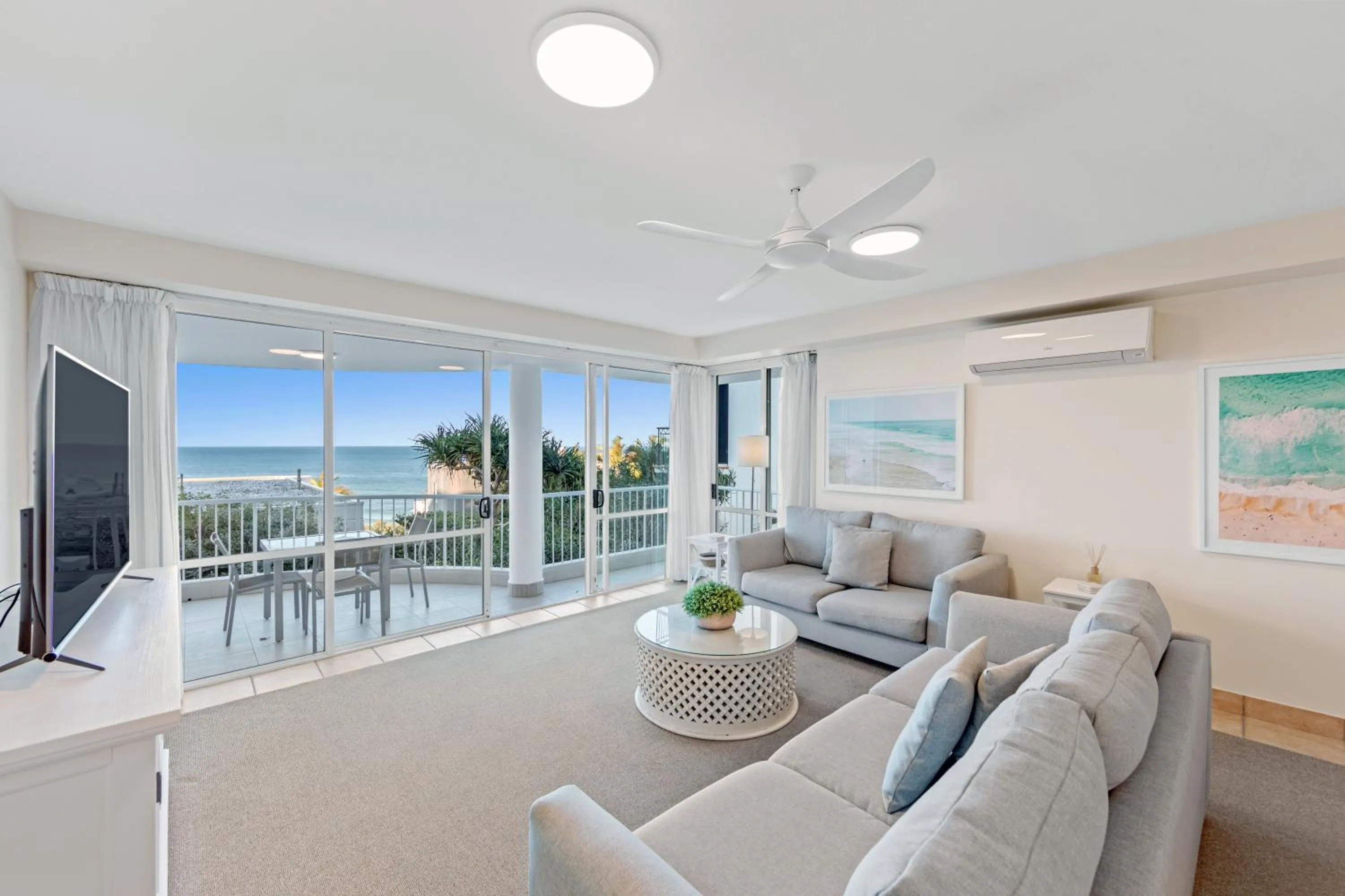 La Mer Sunshine Beachfront