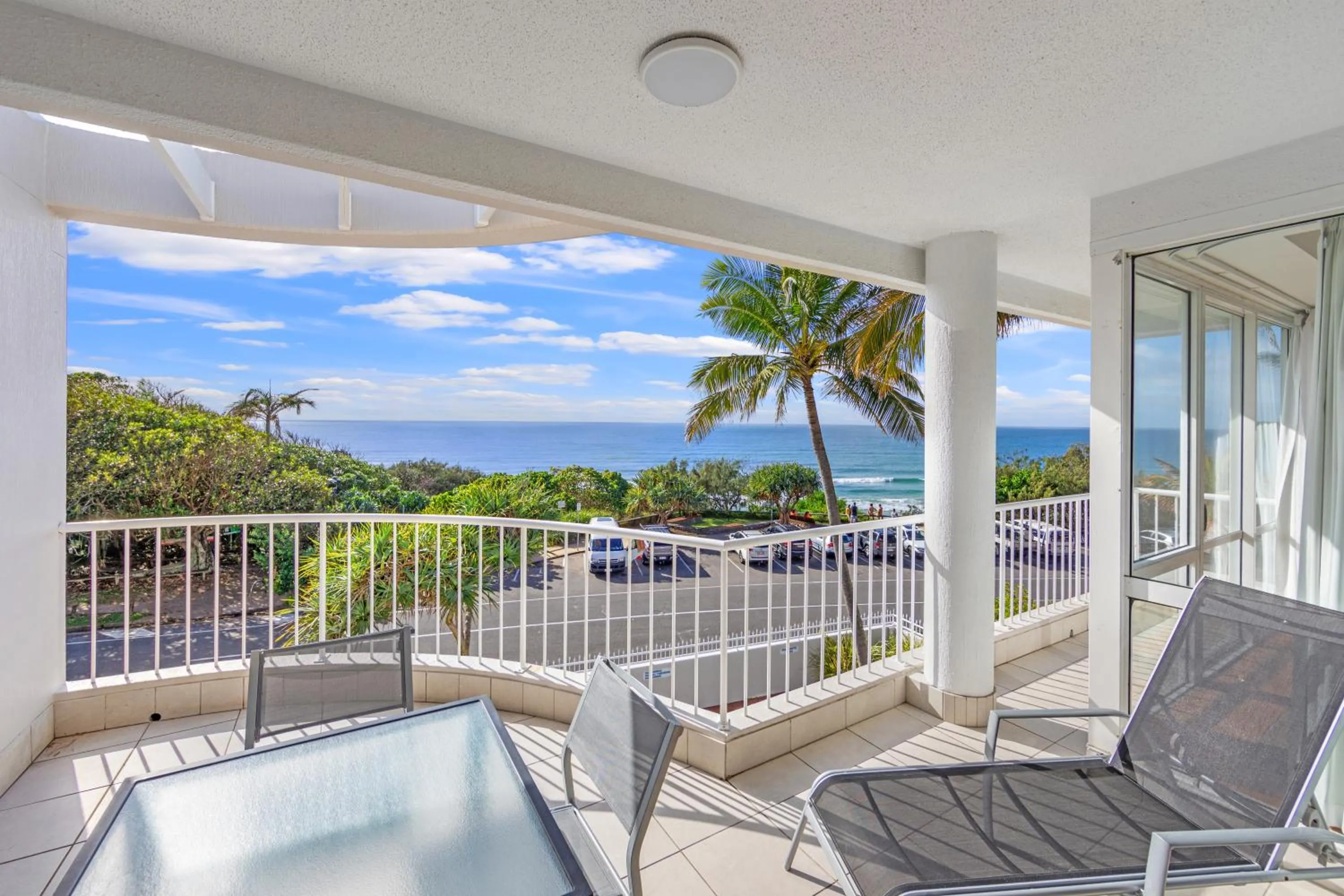 La Mer Sunshine Beachfront