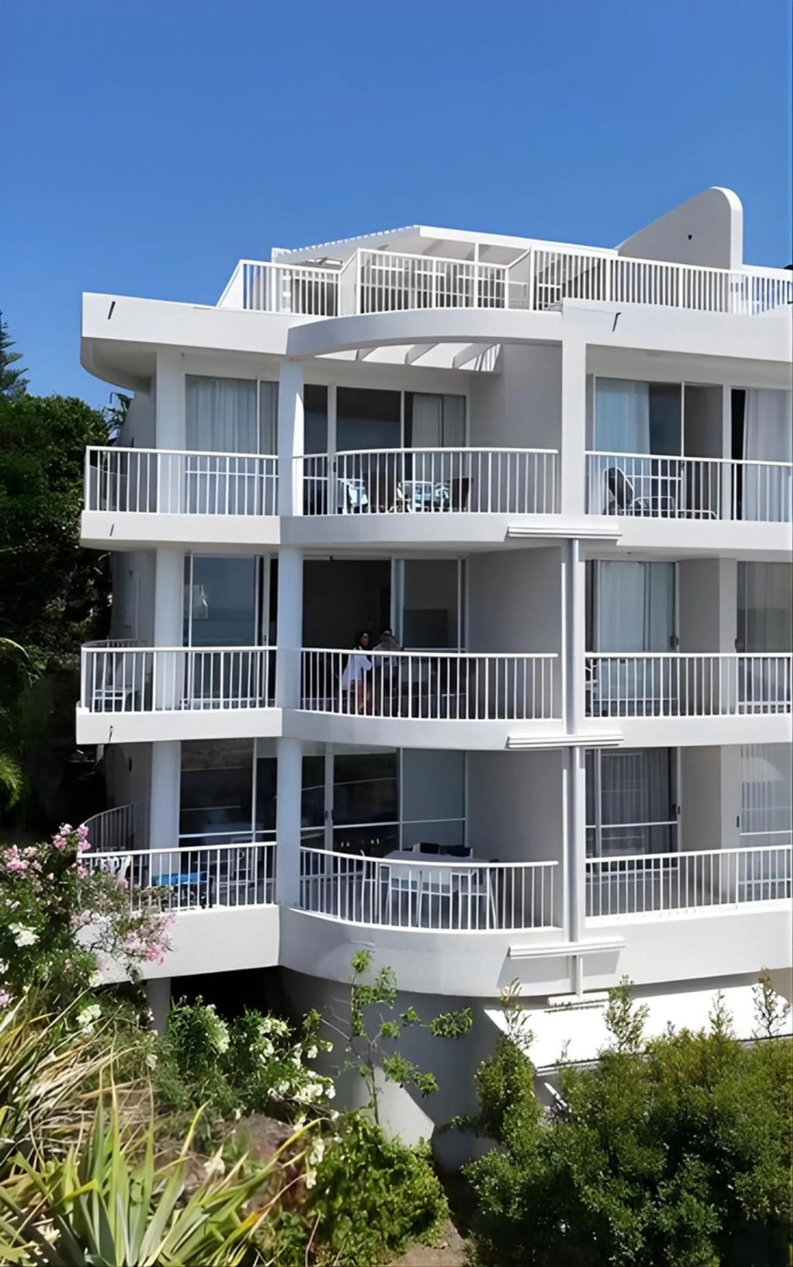 La Mer Sunshine Beachfront