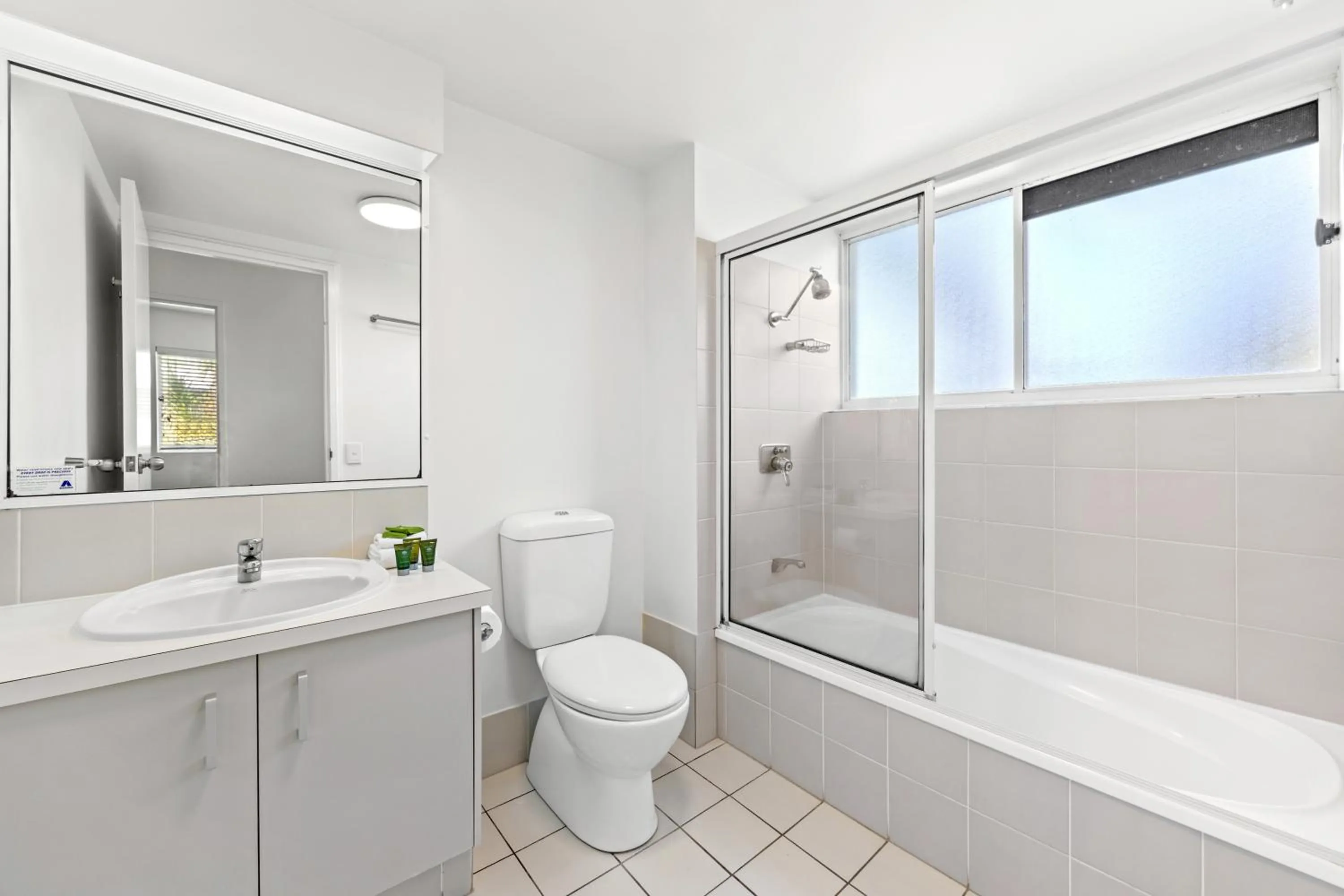 La Mer Sunshine Beachfront