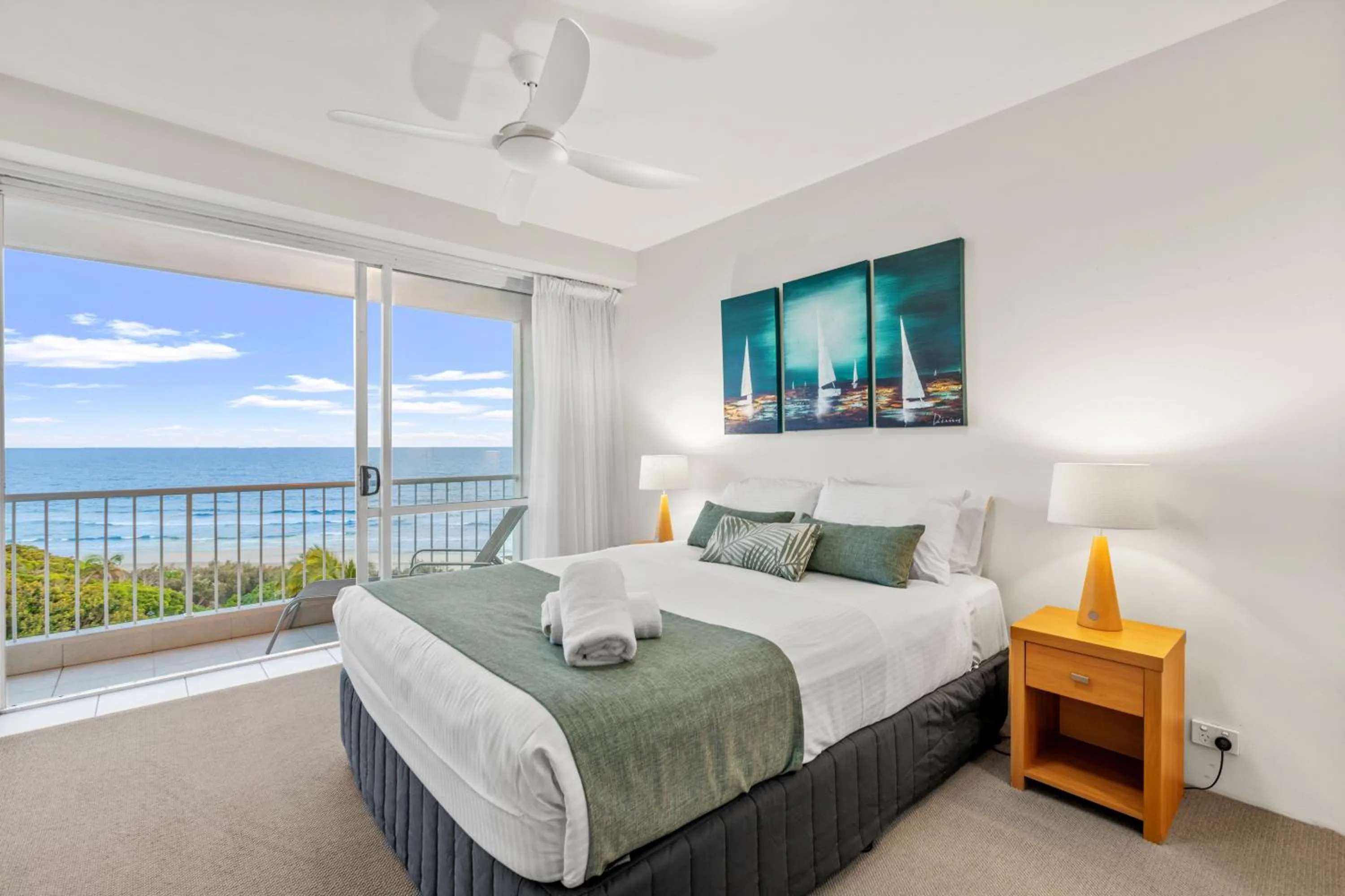 Bed in La Mer Sunshine Beachfront