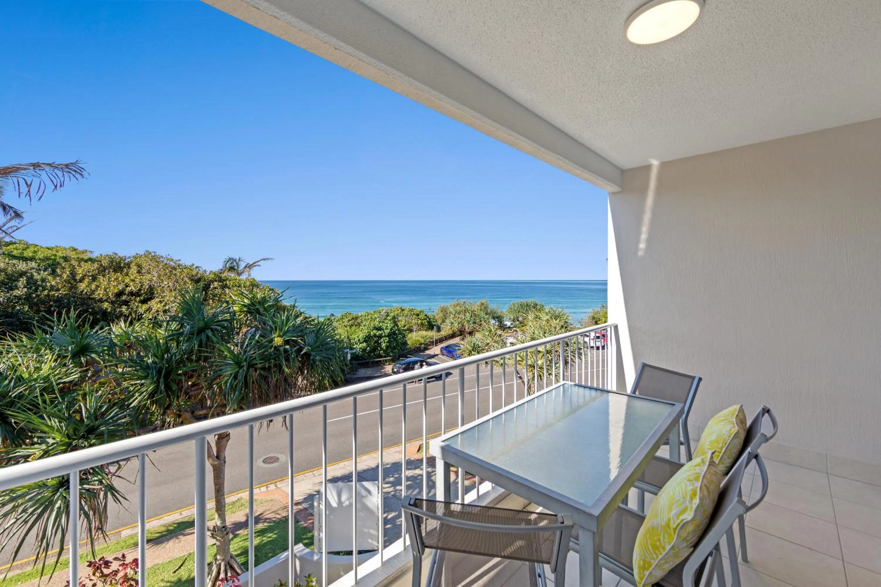 La Mer Sunshine Beachfront