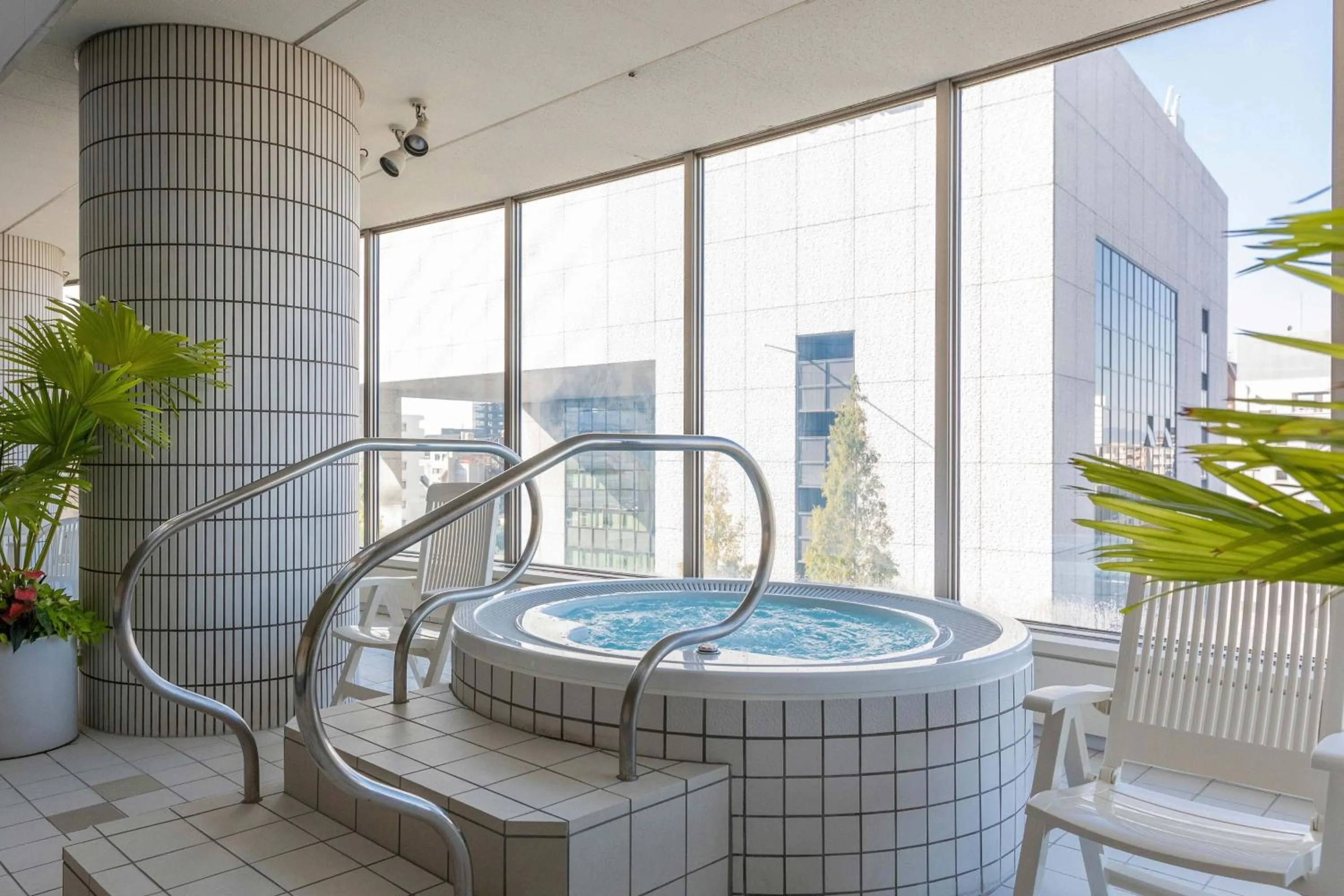 Swimming pool in The Westin Osaka
