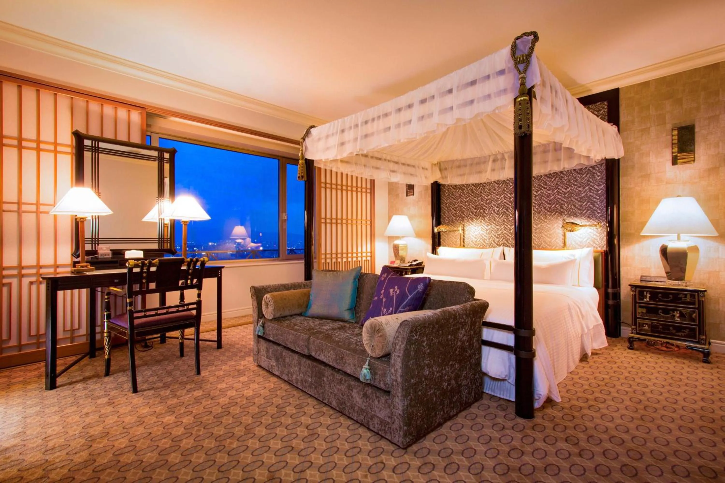 Bedroom, Bed in The Westin Osaka