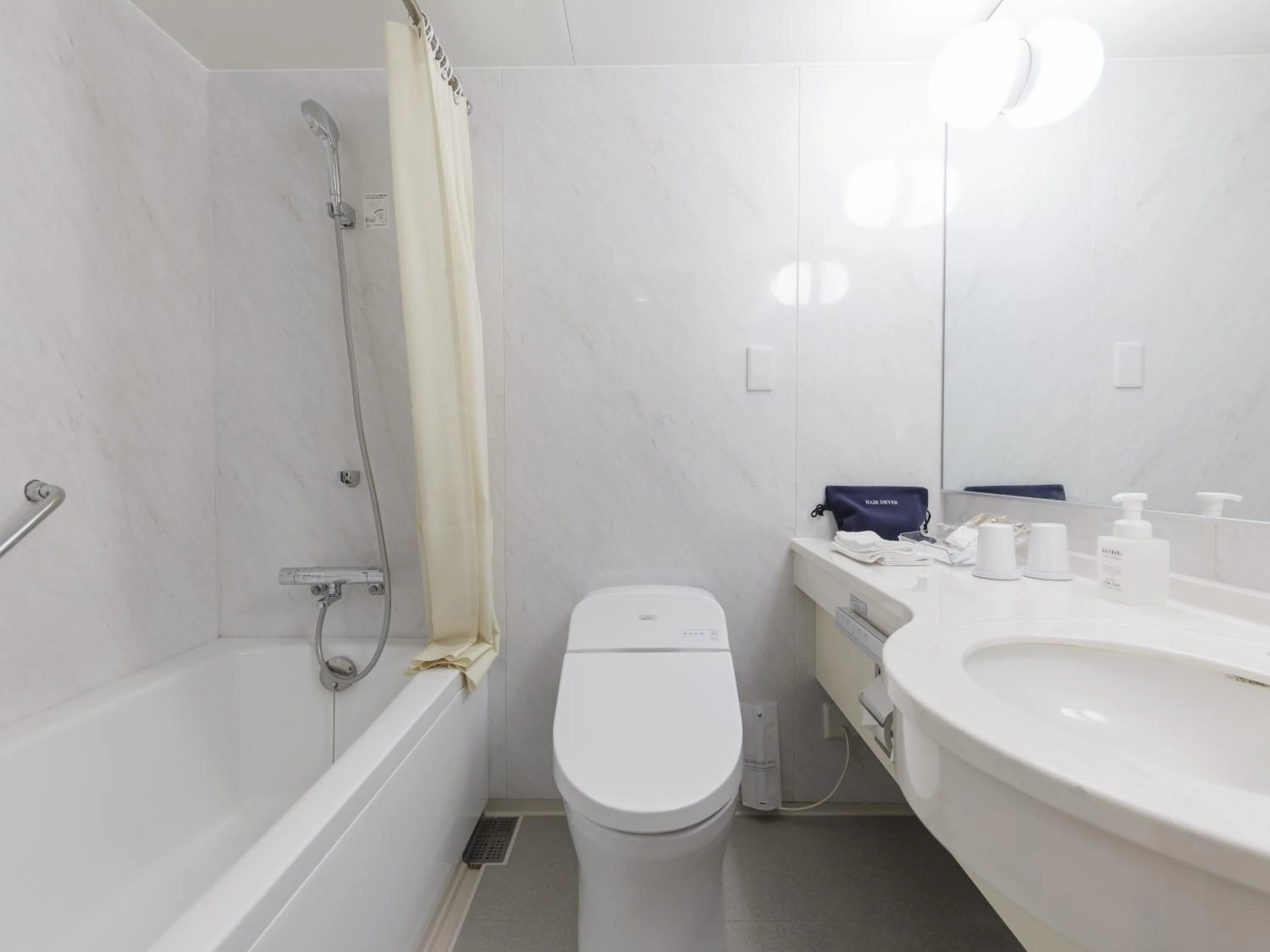 Toilet in JR Kyushu Station Hotel Kokura