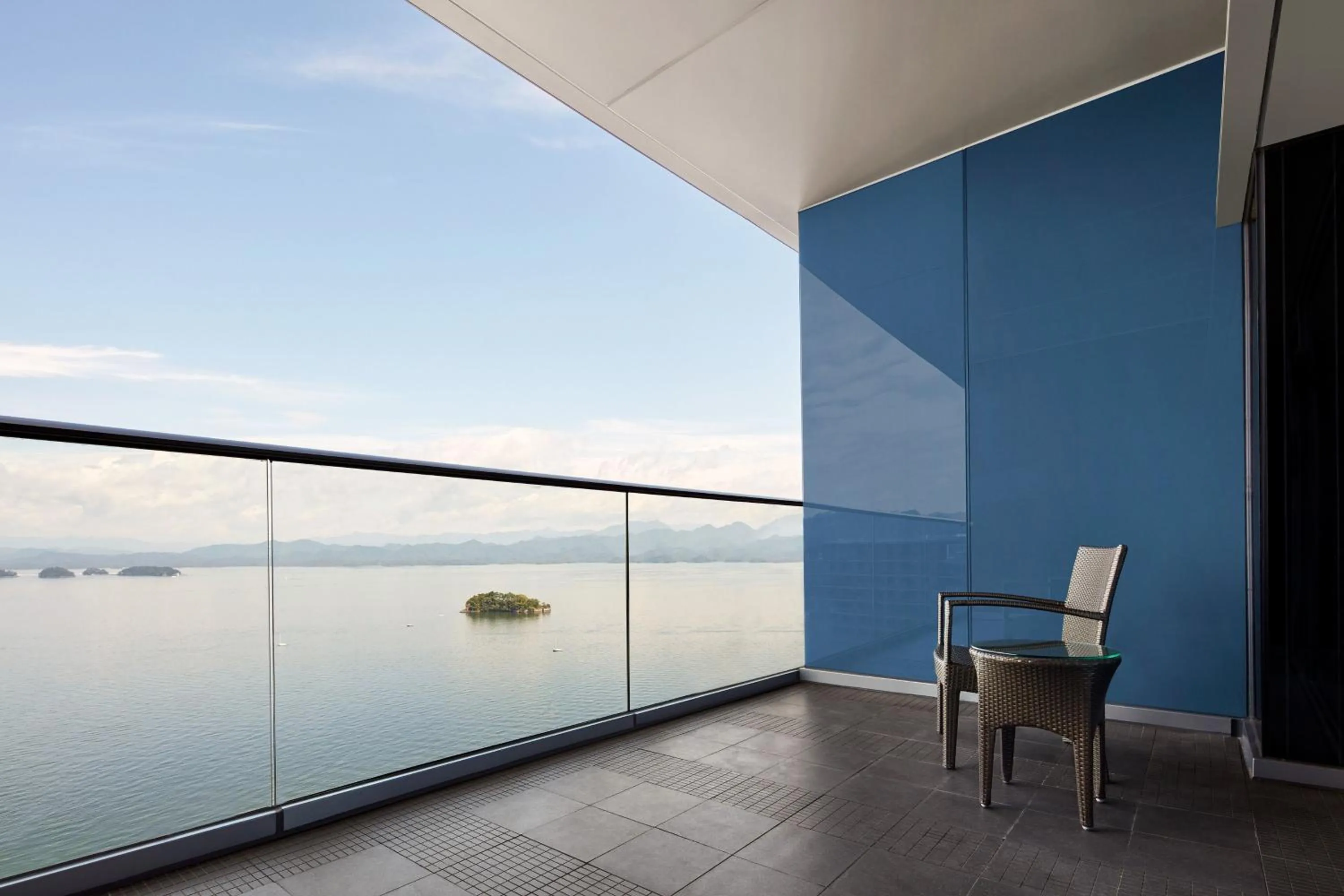 Photo of the whole room in Sheraton Qiandao Lake Resort