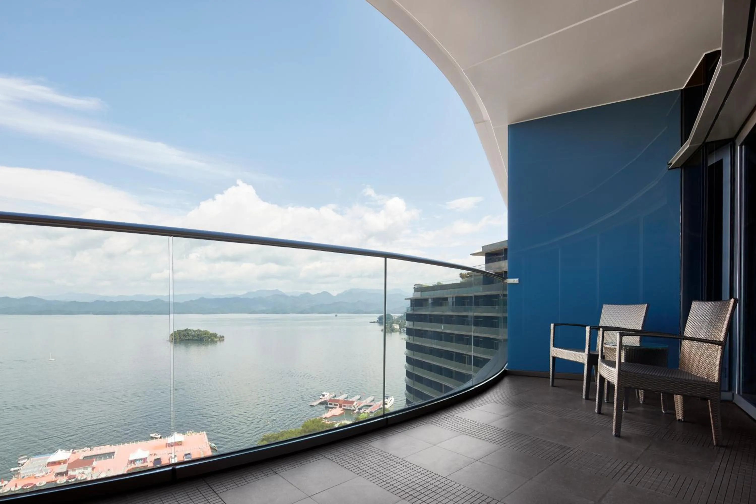 Property building in Sheraton Qiandao Lake Resort