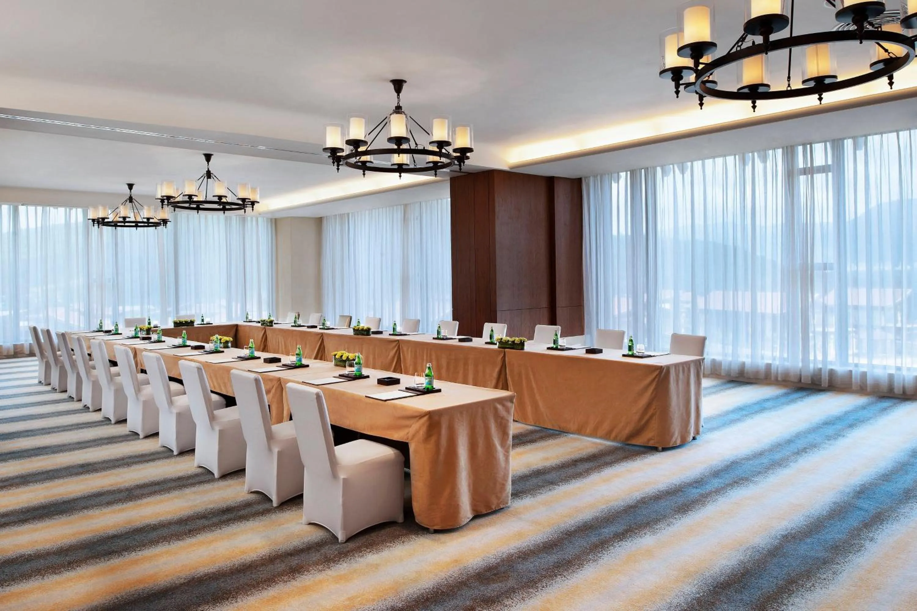 Meeting/conference room in The St. Regis Sanya Yalong Bay Resort