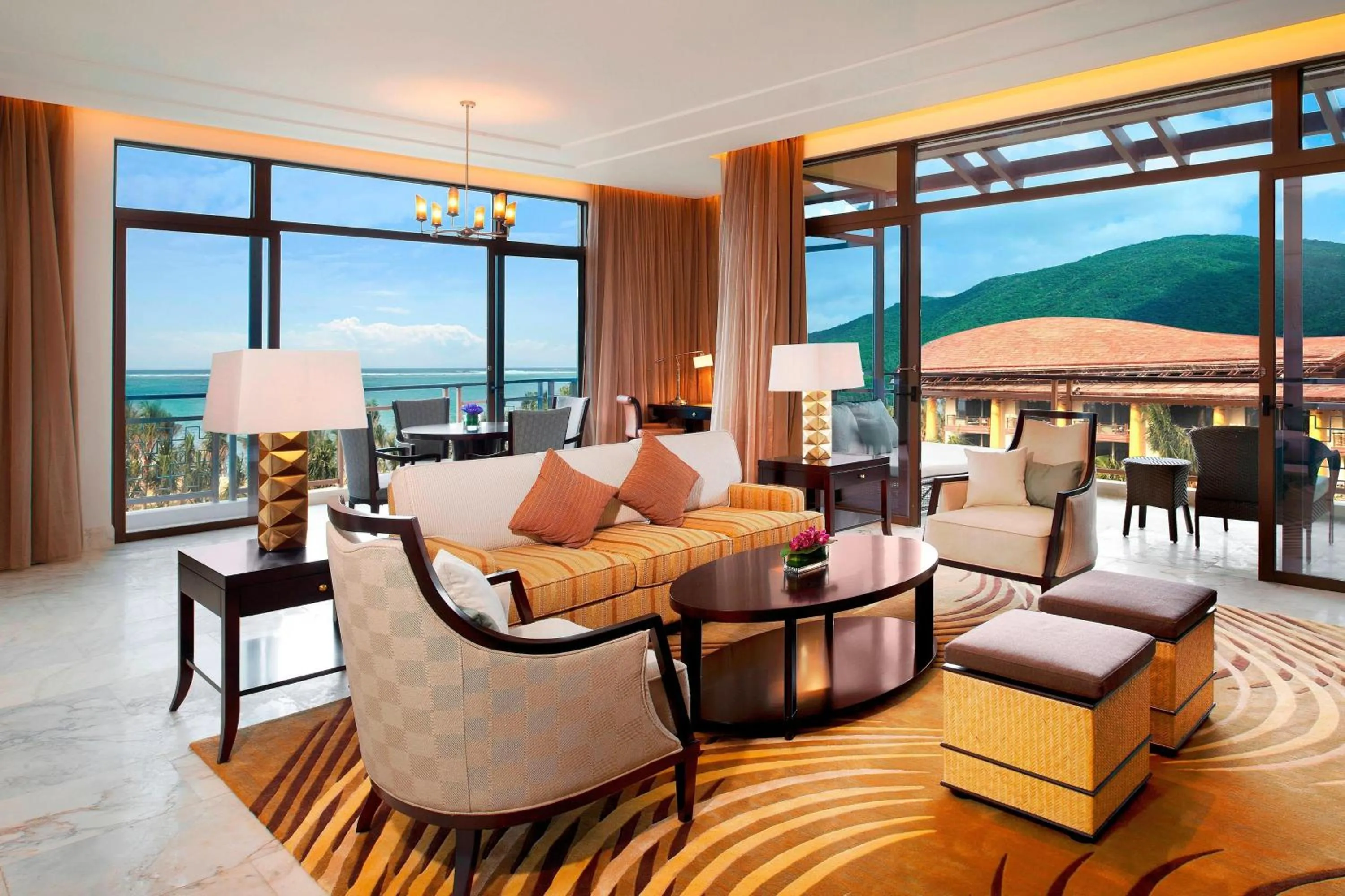 Living room in The St. Regis Sanya Yalong Bay Resort