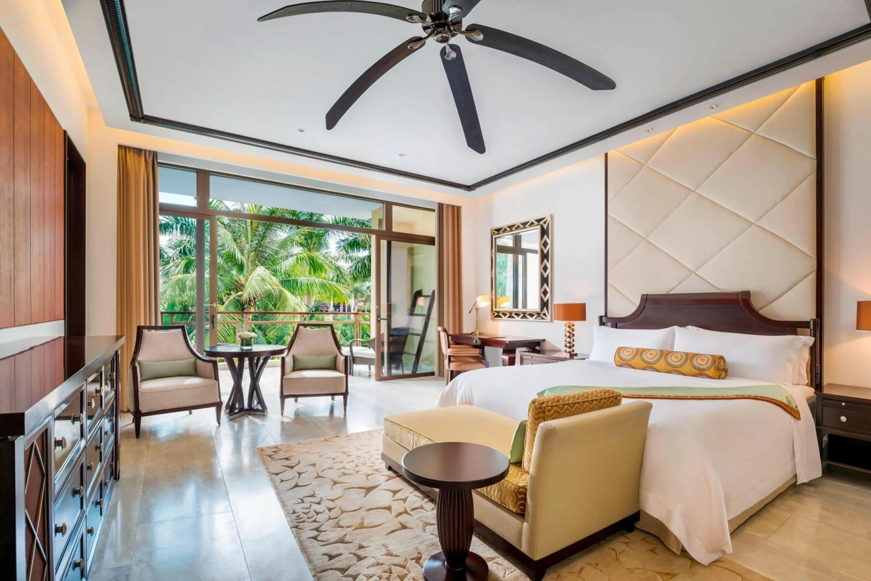 Photo of the whole room, Bed in The St. Regis Sanya Yalong Bay Resort
