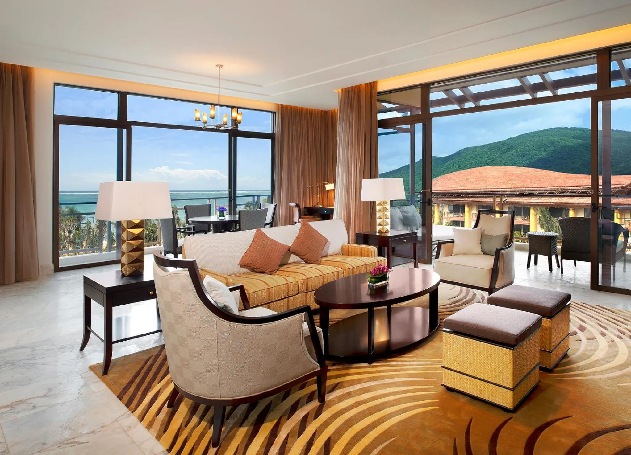 Living room in The St. Regis Sanya Yalong Bay Resort