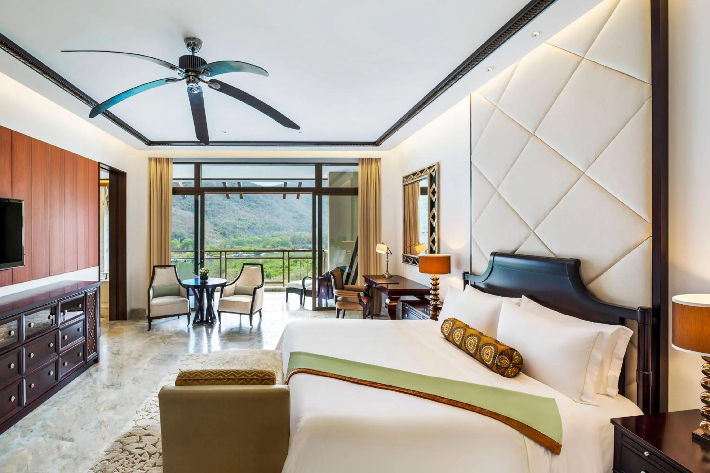 Photo of the whole room, Bed in The St. Regis Sanya Yalong Bay Resort