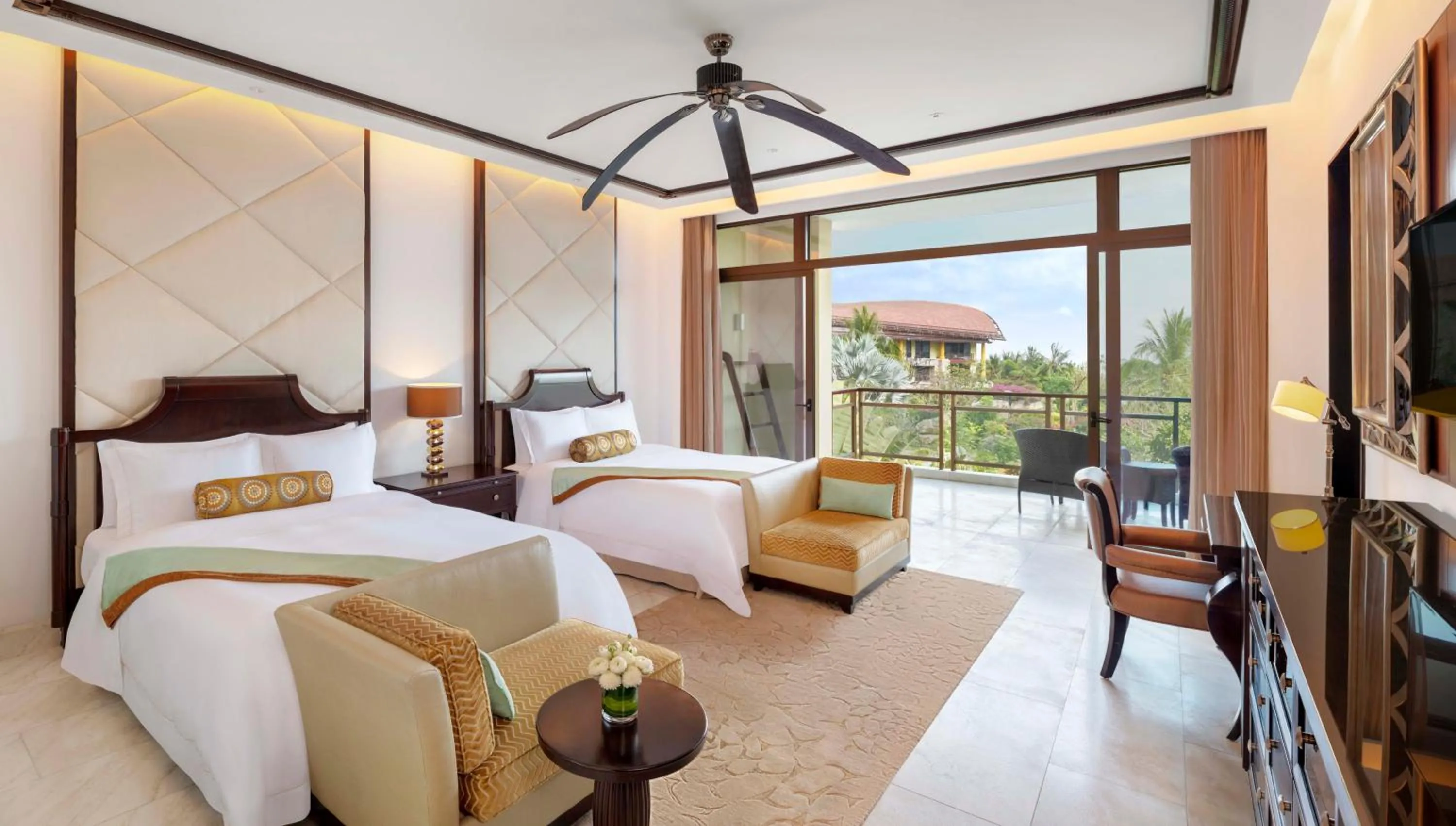 Bed in The St. Regis Sanya Yalong Bay Resort