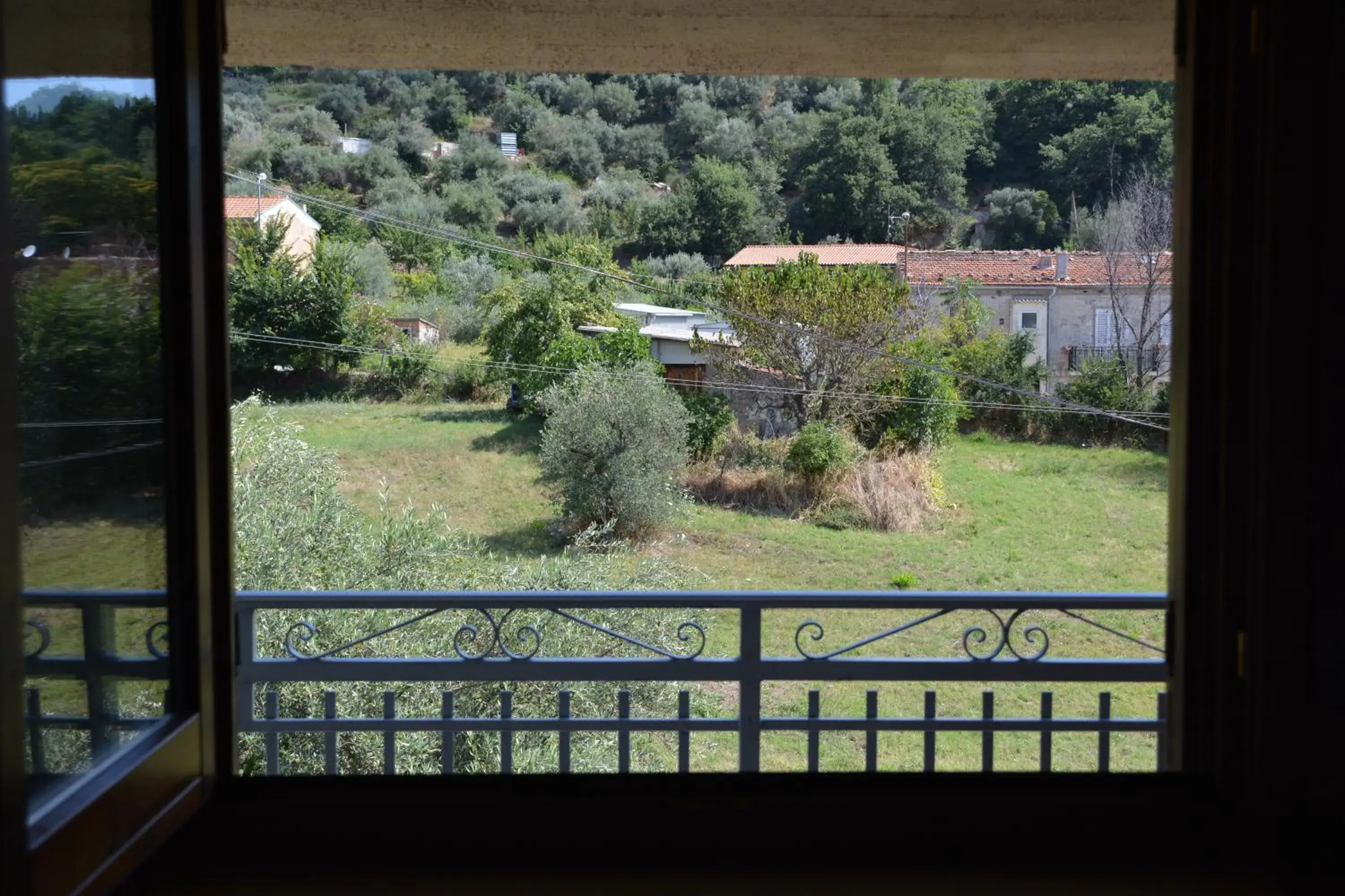 Twin Room with Shared Bathroom in BnB acasaconme Twin Room with Shared Bathroom in BnB acasaconme