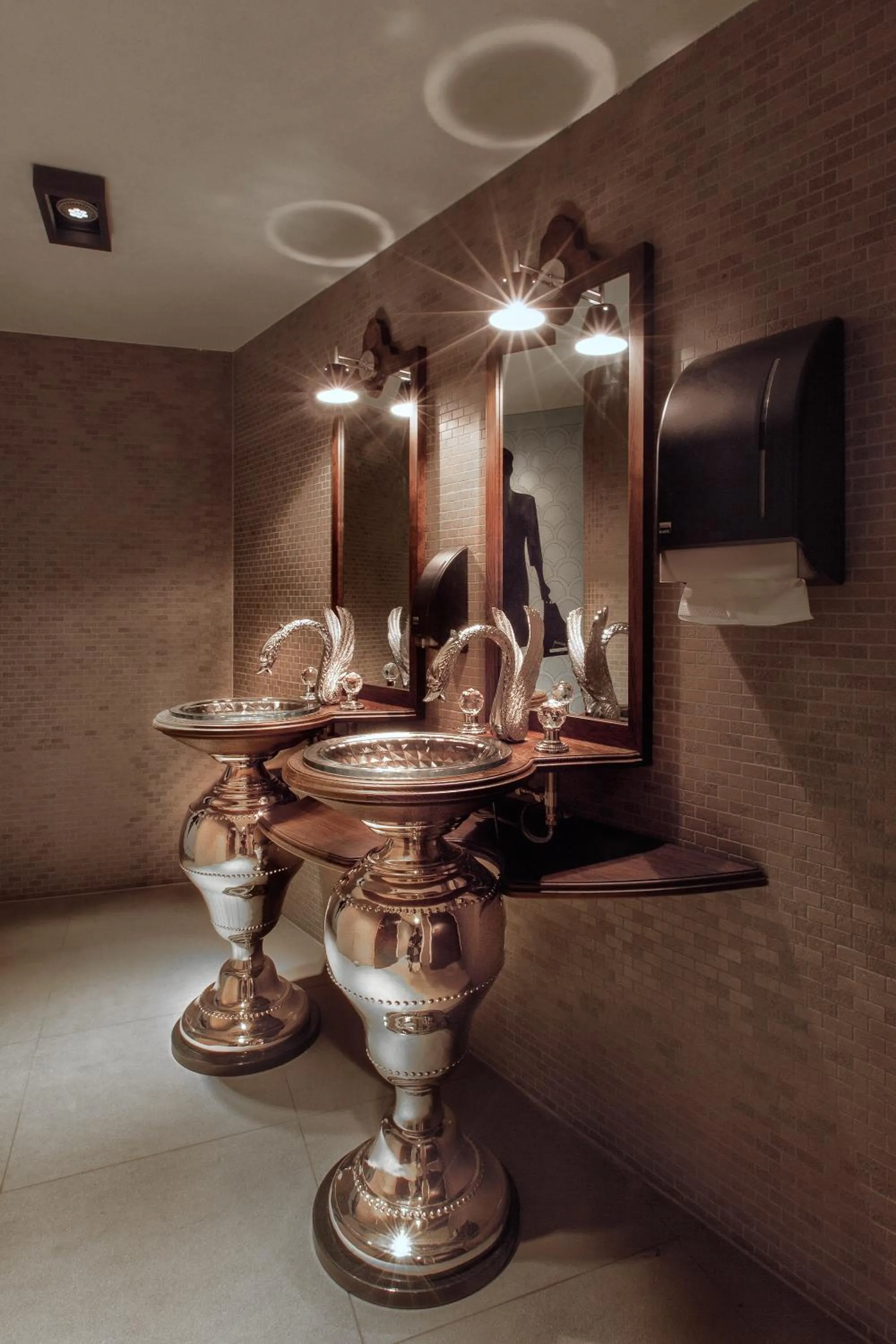 Decorative detail in Hotel Dux