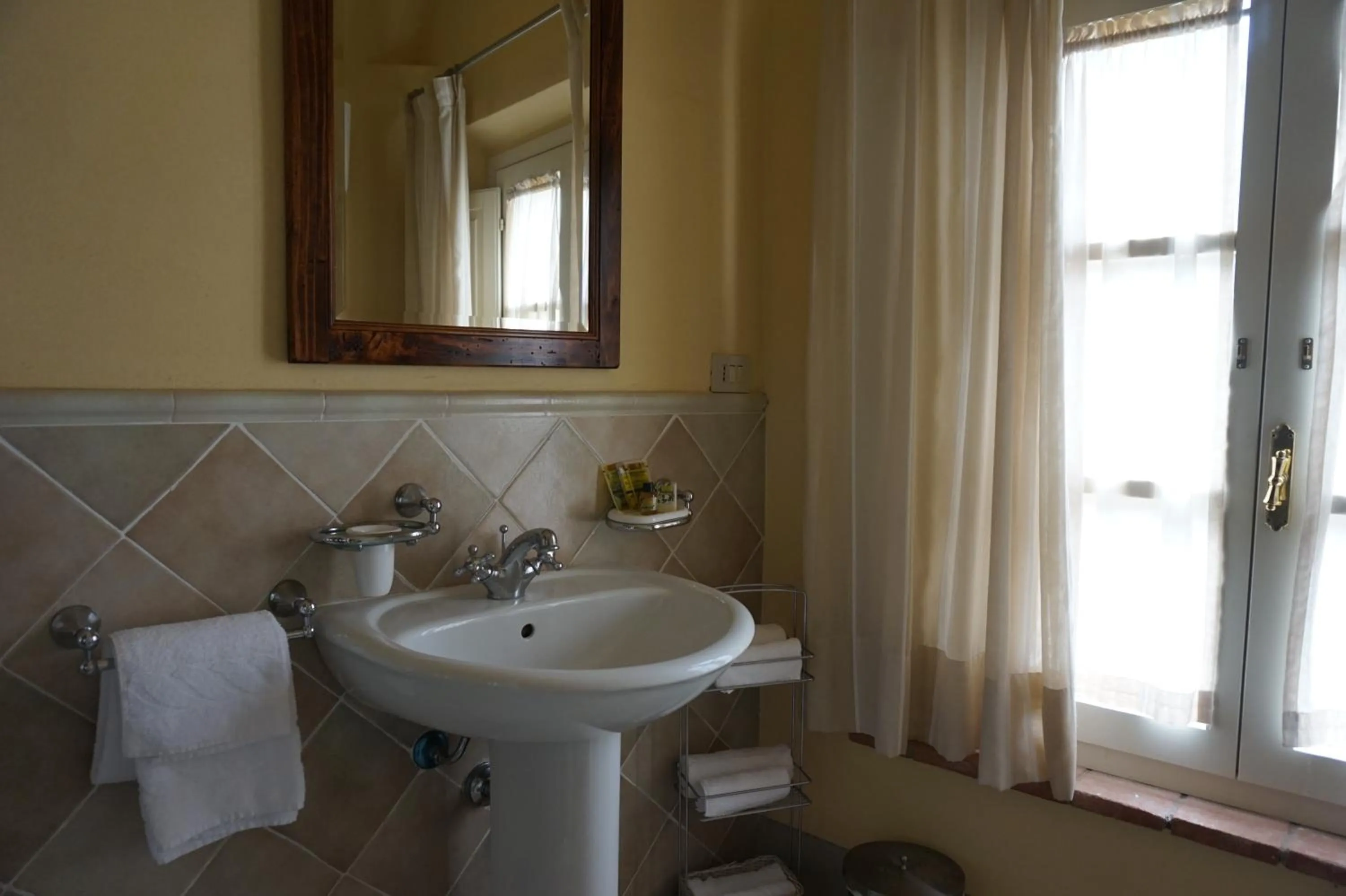 Bathroom in Borgo Colleoli Resort