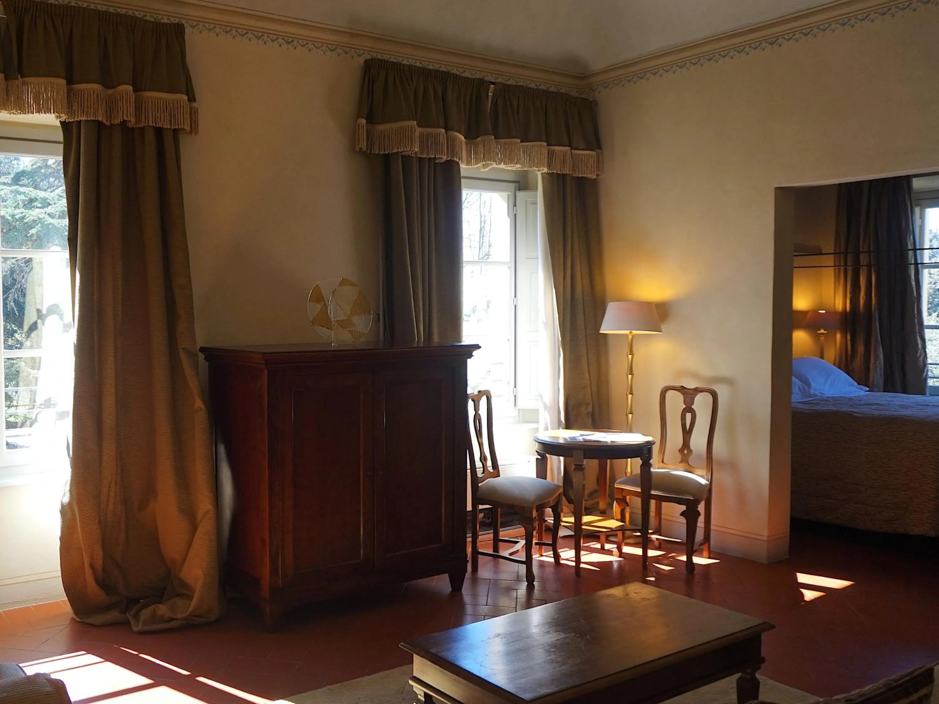 Living room, Bed in Borgo Colleoli Resort