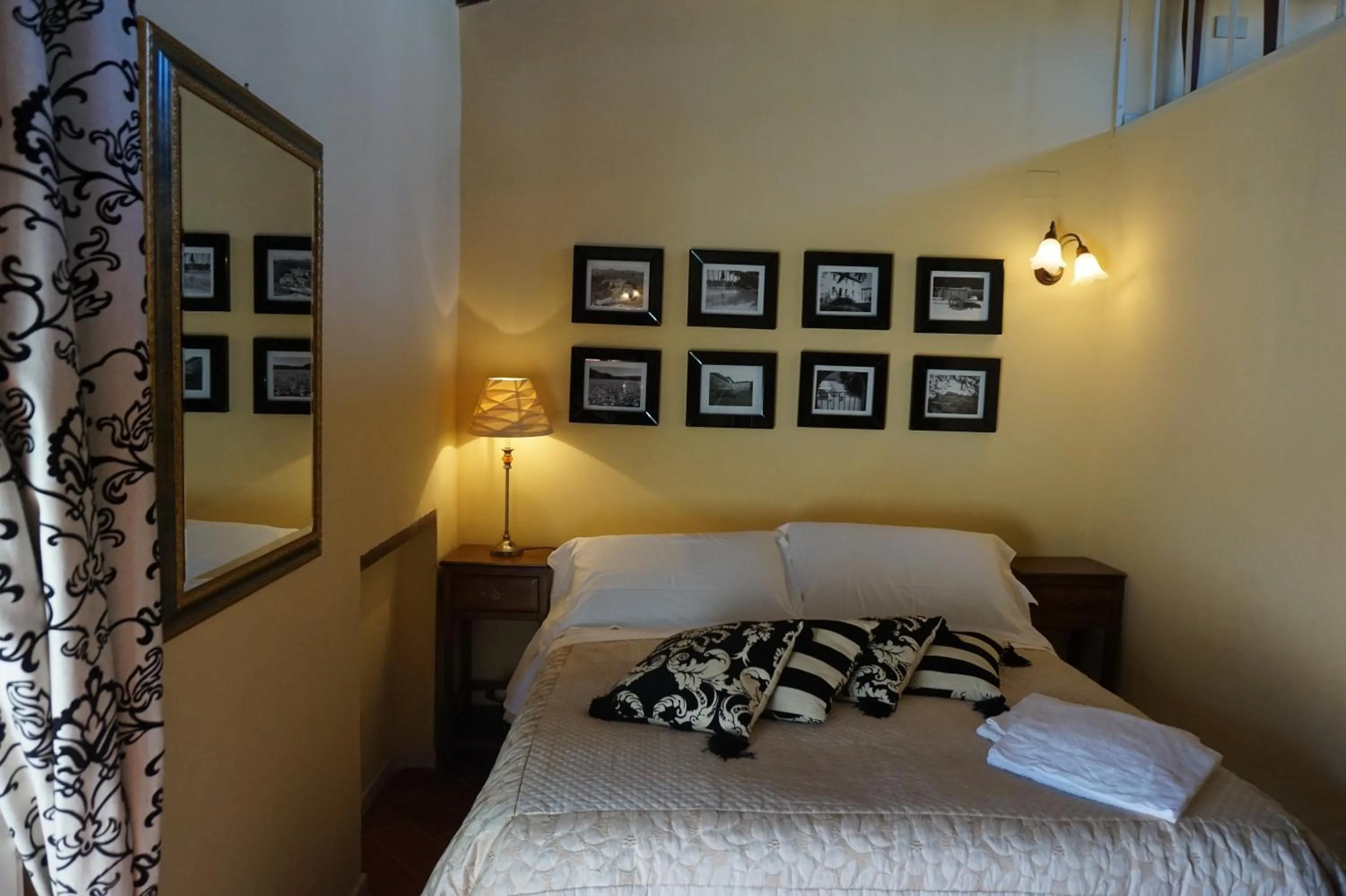 Bedroom, Bed in Borgo Colleoli Resort