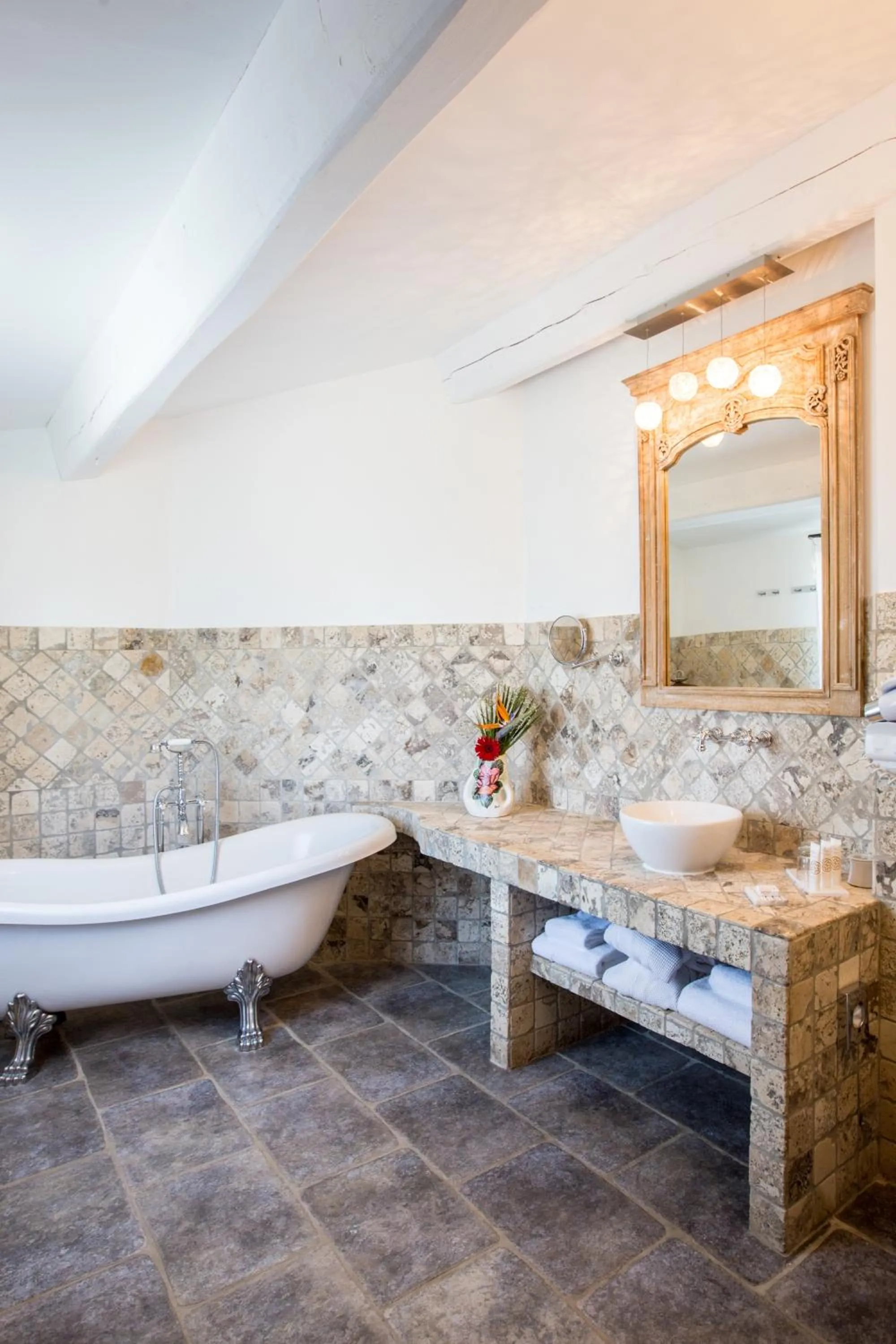 Toilet in Hôtel La Dimora & Spa