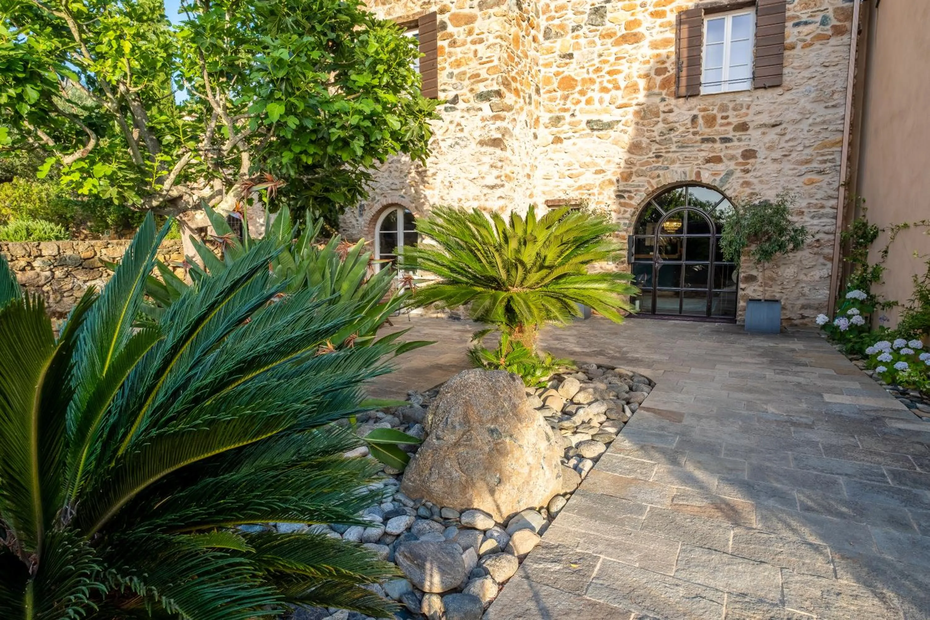 Facade/entrance in Hôtel La Dimora & Spa