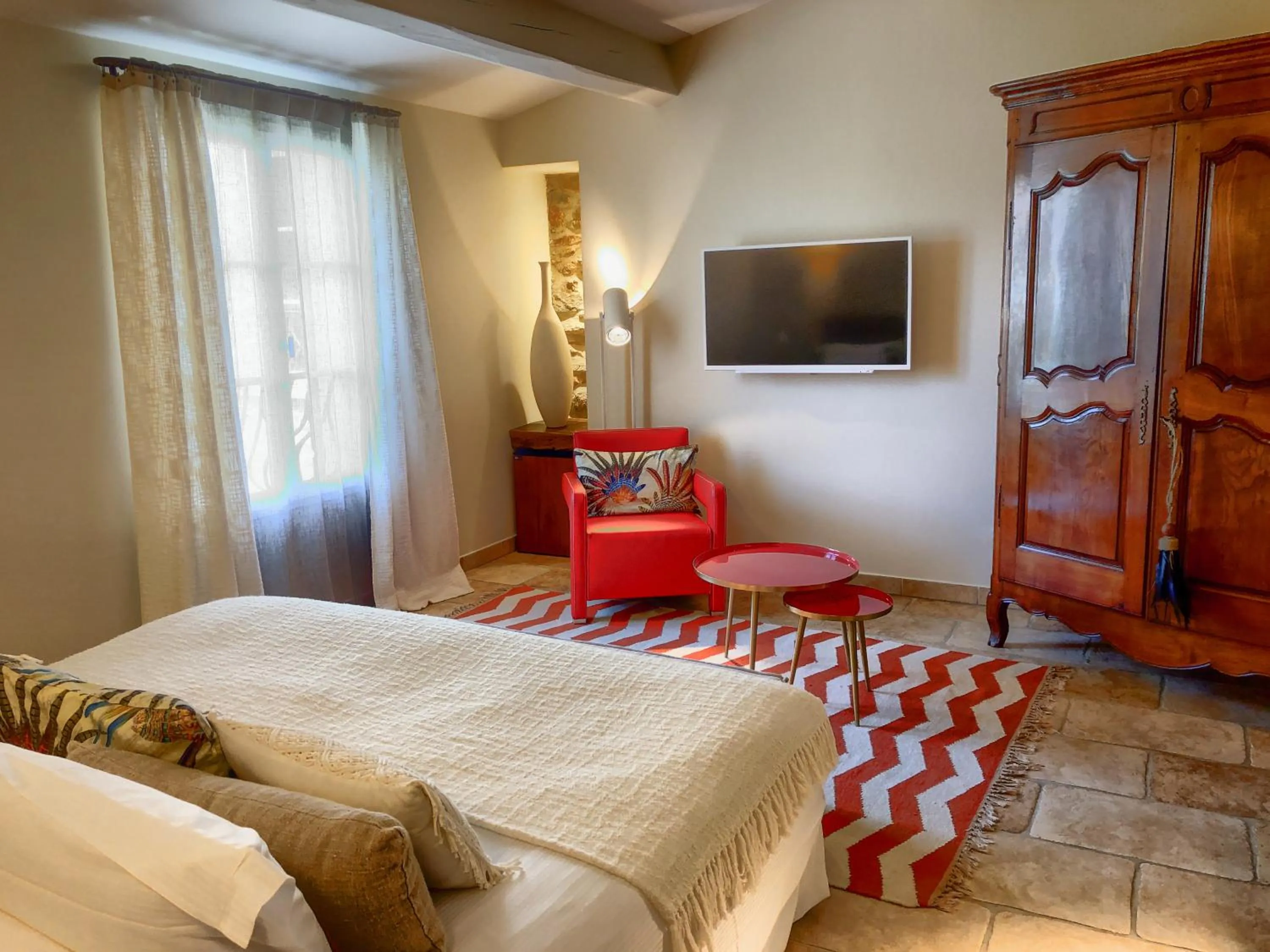 Photo of the whole room, Bed in Hôtel La Dimora & Spa