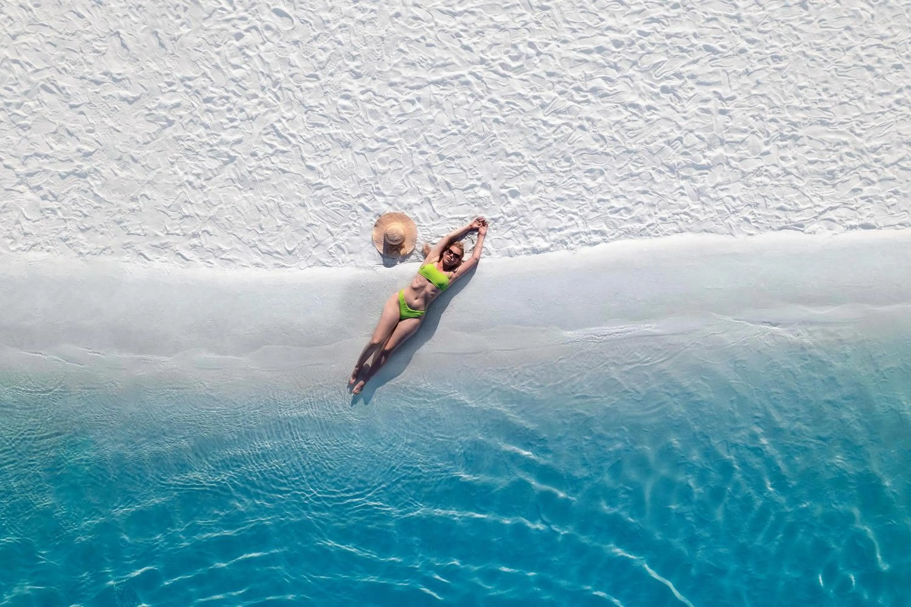 People in Lago Hotel