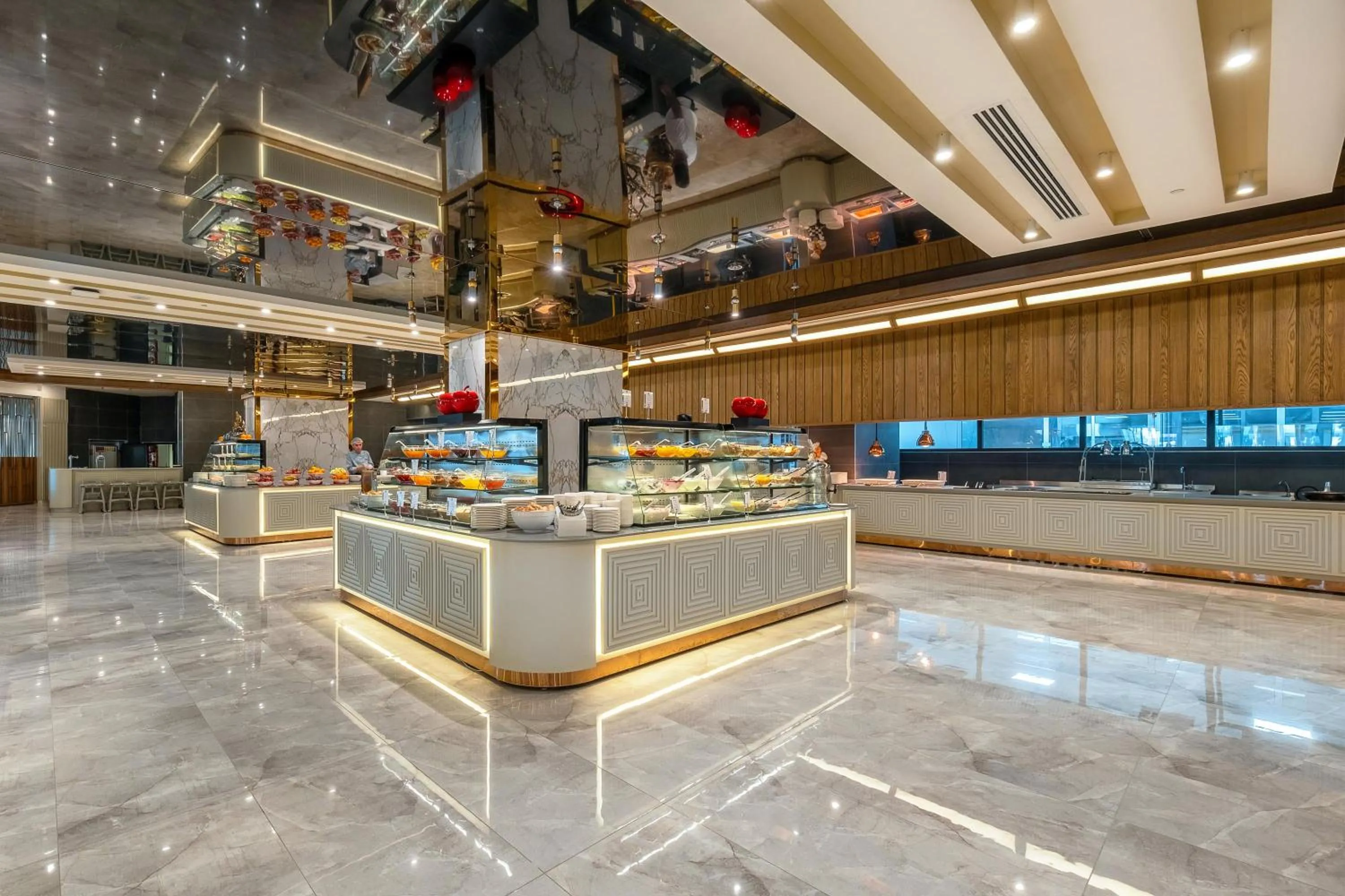 Buffet breakfast in Lago Hotel