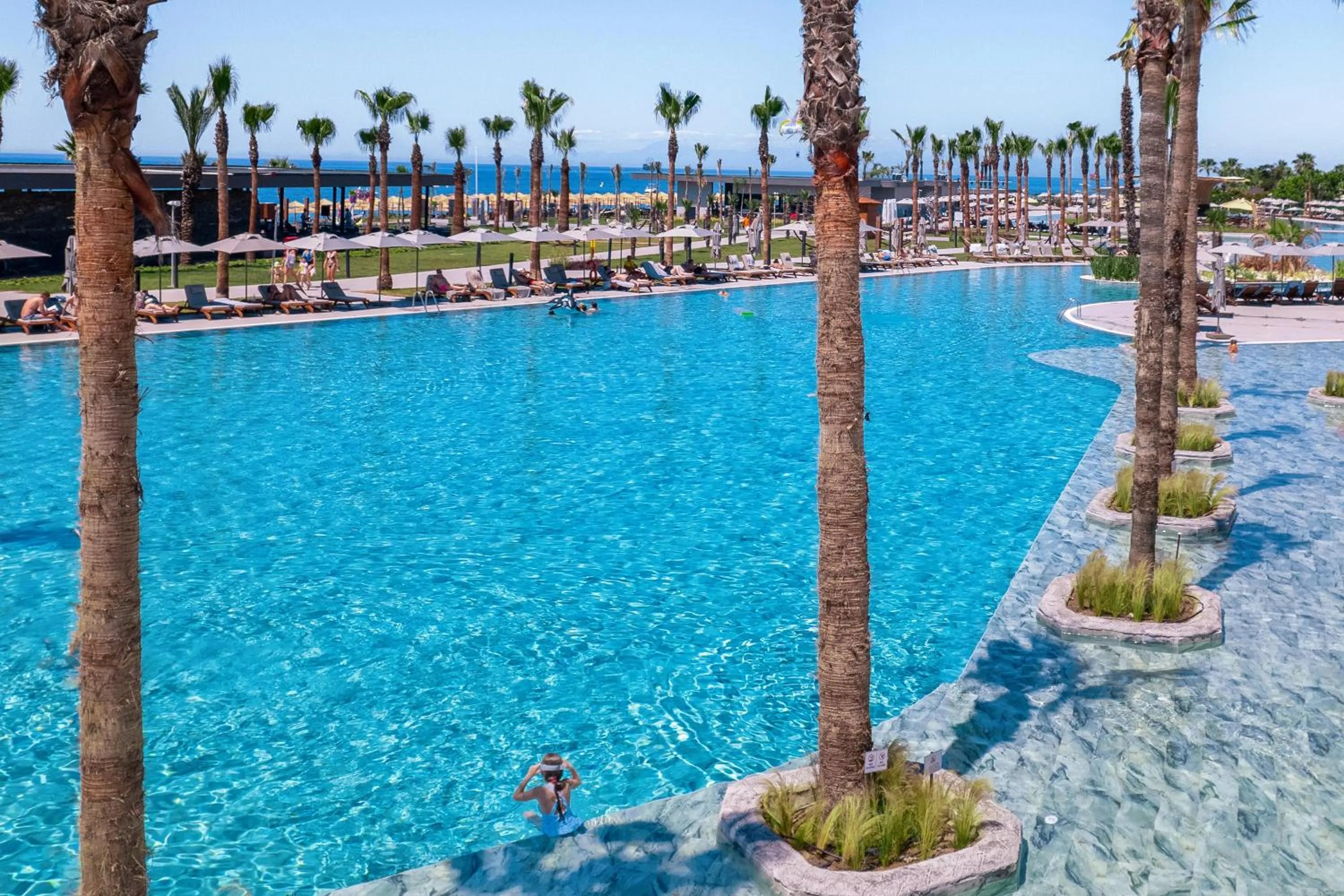 Swimming pool in Lago Hotel