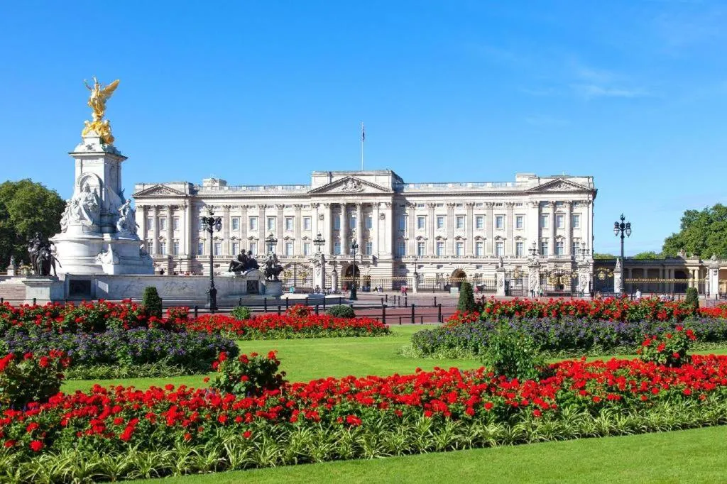 Nearby landmark in Apollo Hotel Kings Cross