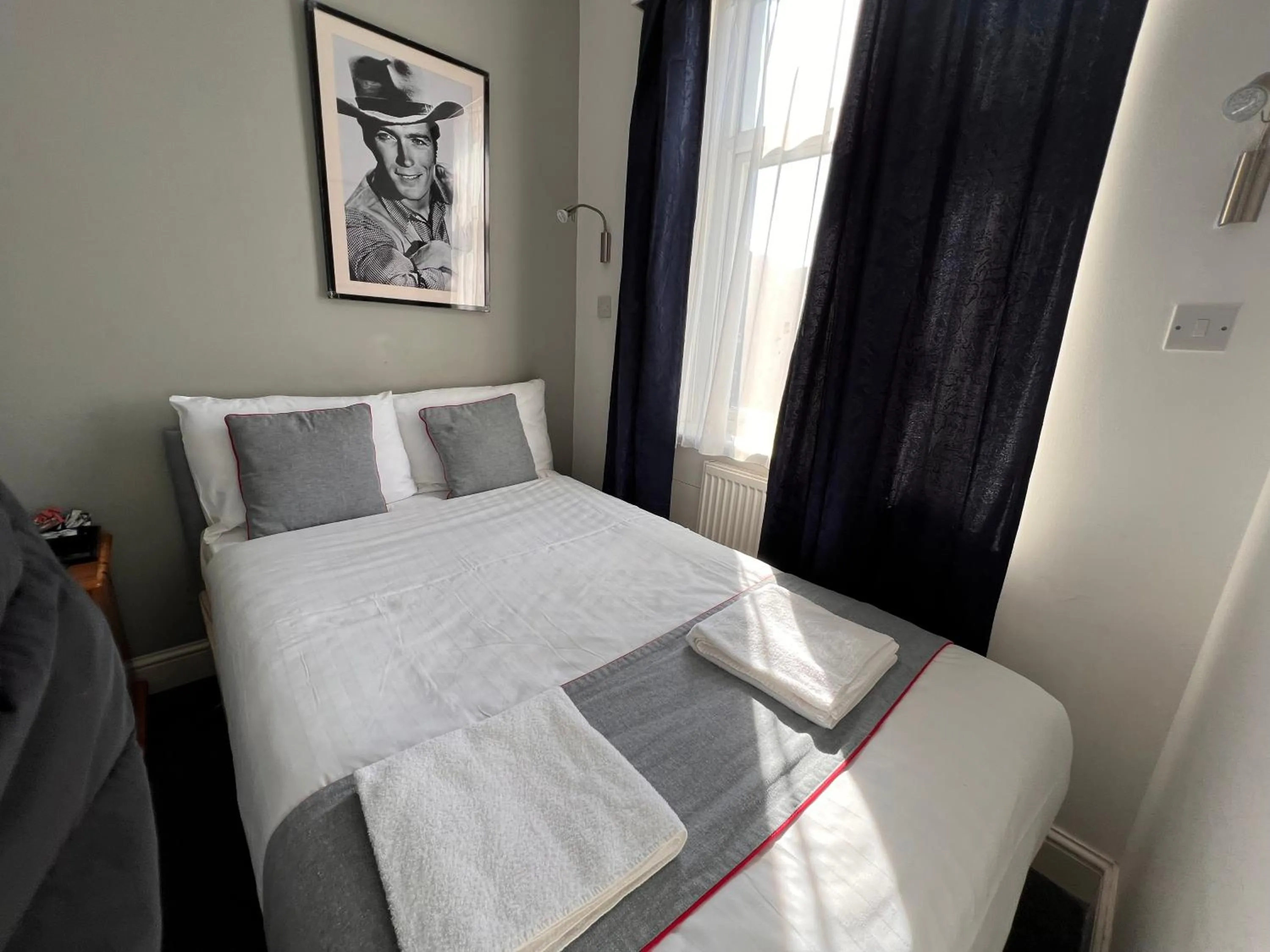 Bed in Apollo Hotel Kings Cross