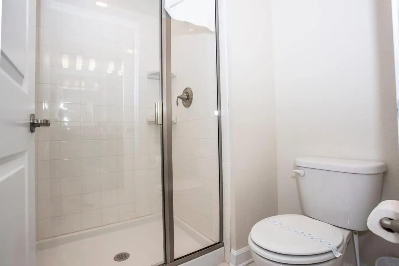 Four Bedrooms at StoreyLakeResort 3063