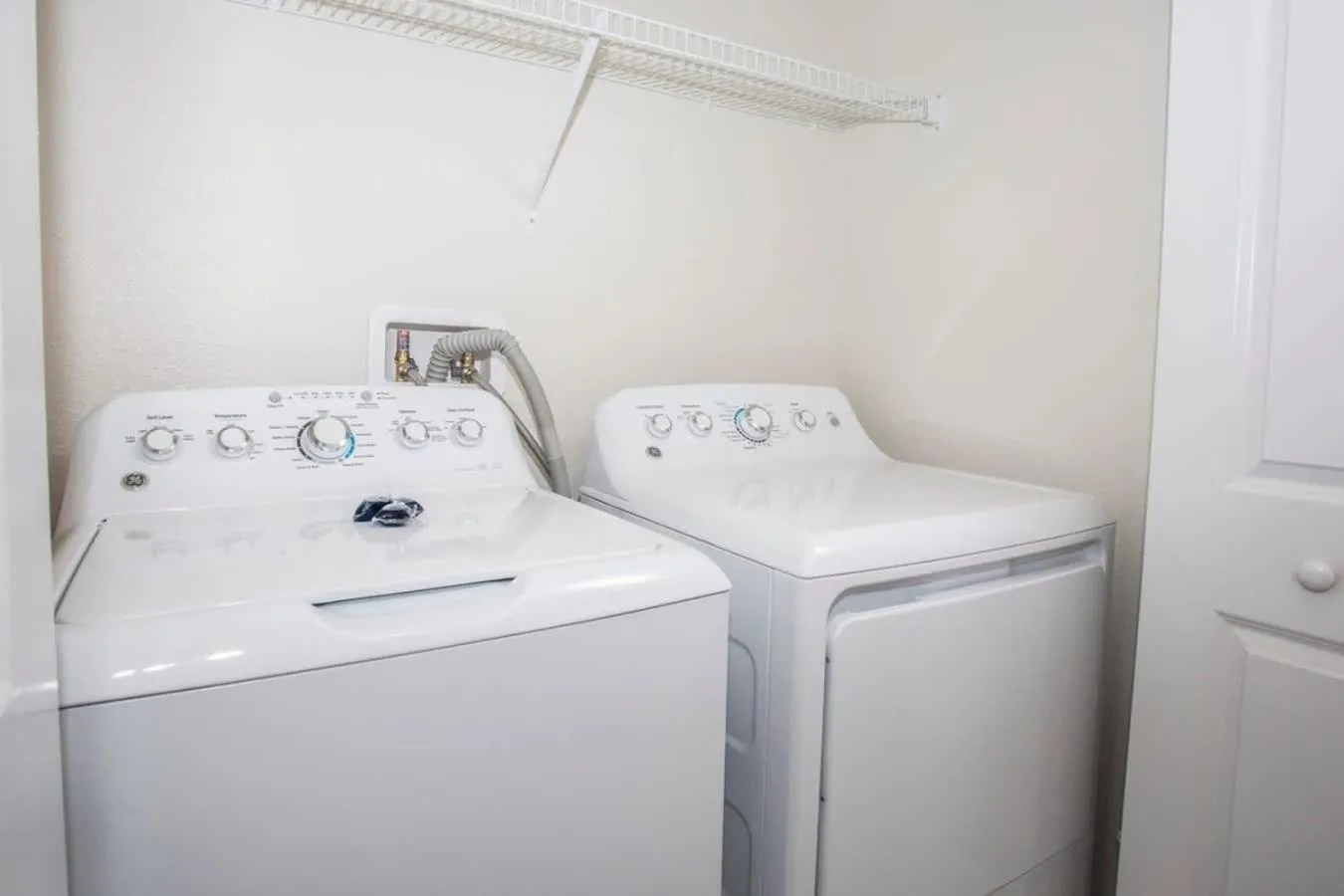 Four Bedrooms at StoreyLakeResort 3063