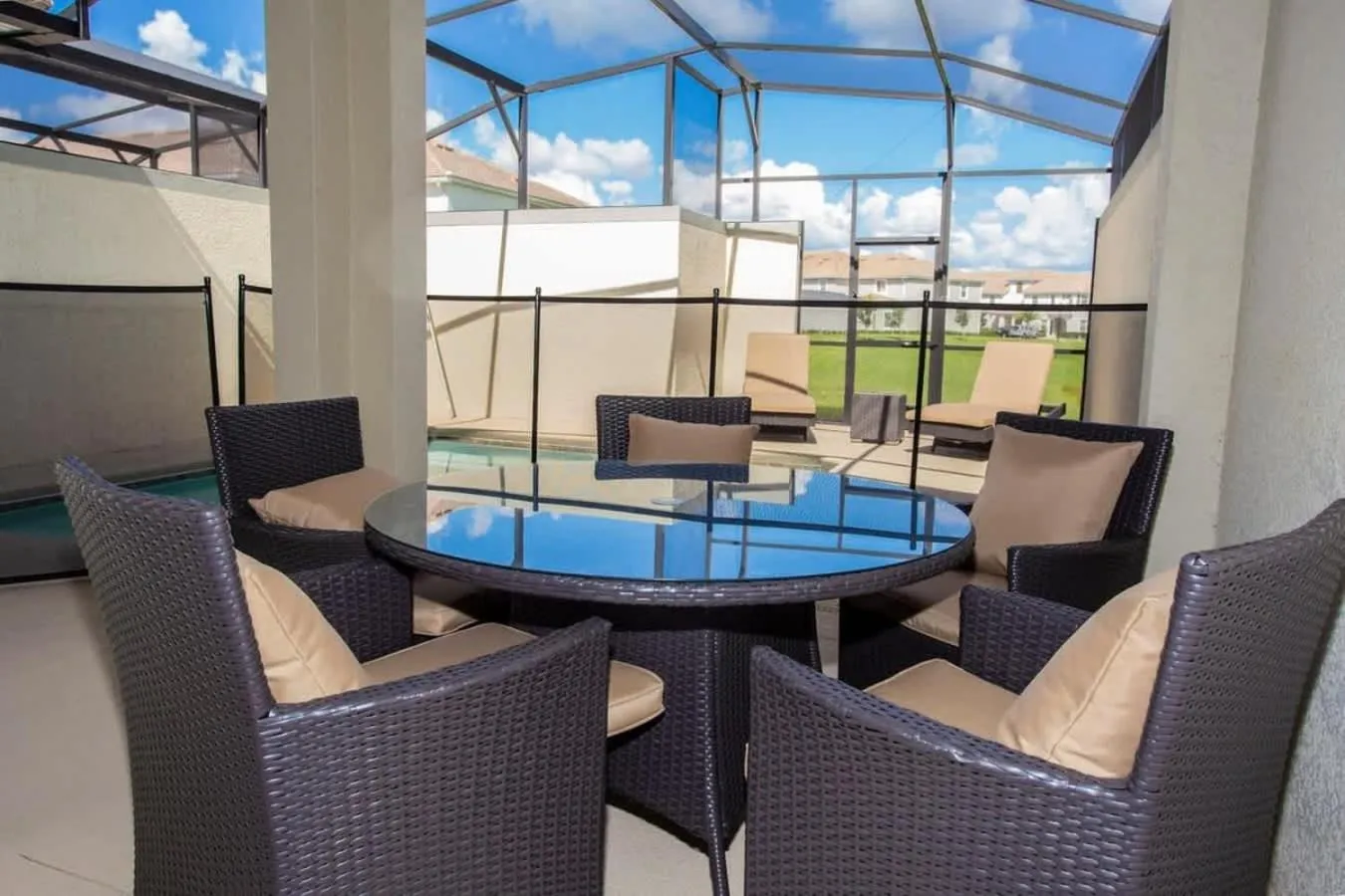 Four Bedrooms at StoreyLakeResort 3063