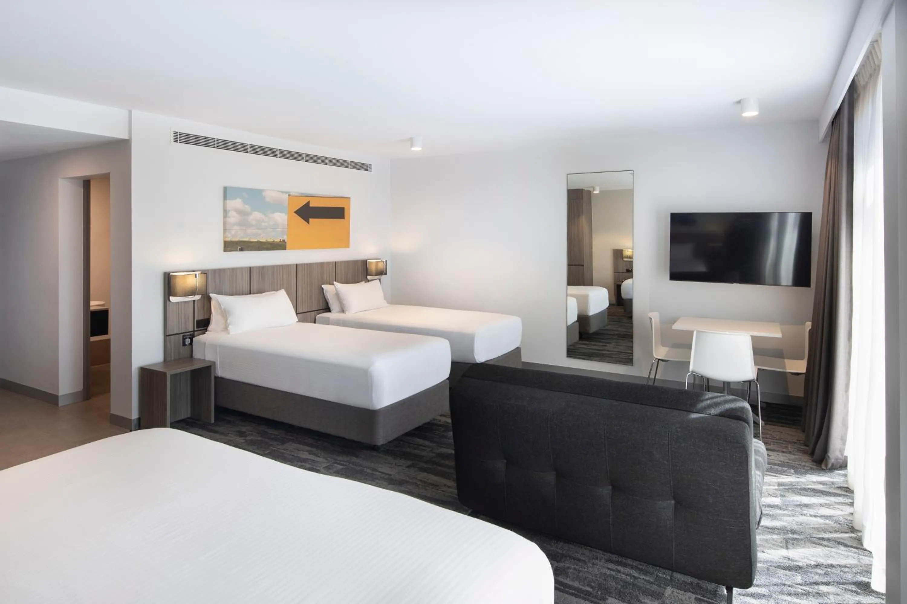 Bedroom, Bed in Mercure Sydney Blacktown