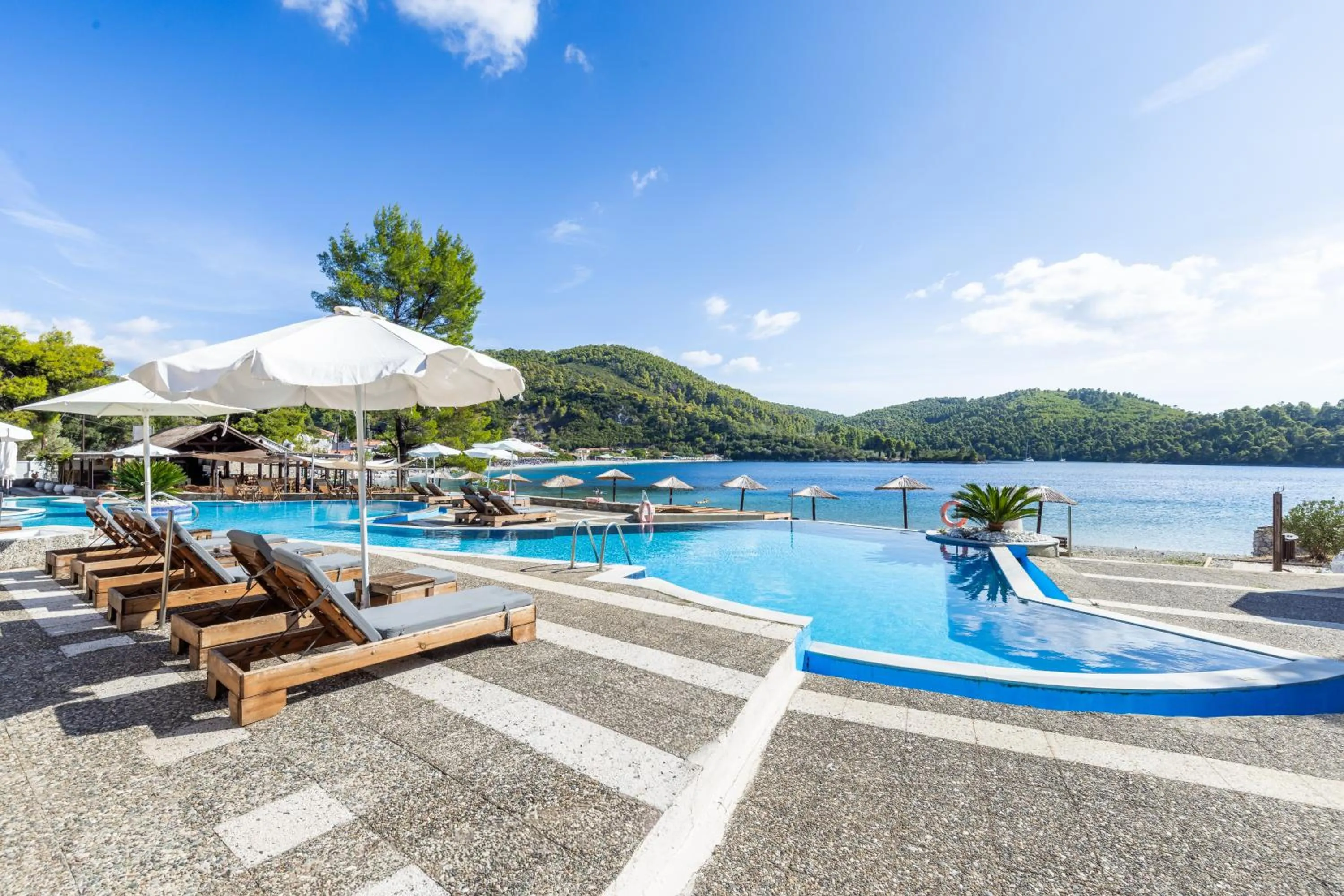 Property building in Blue Green Bay