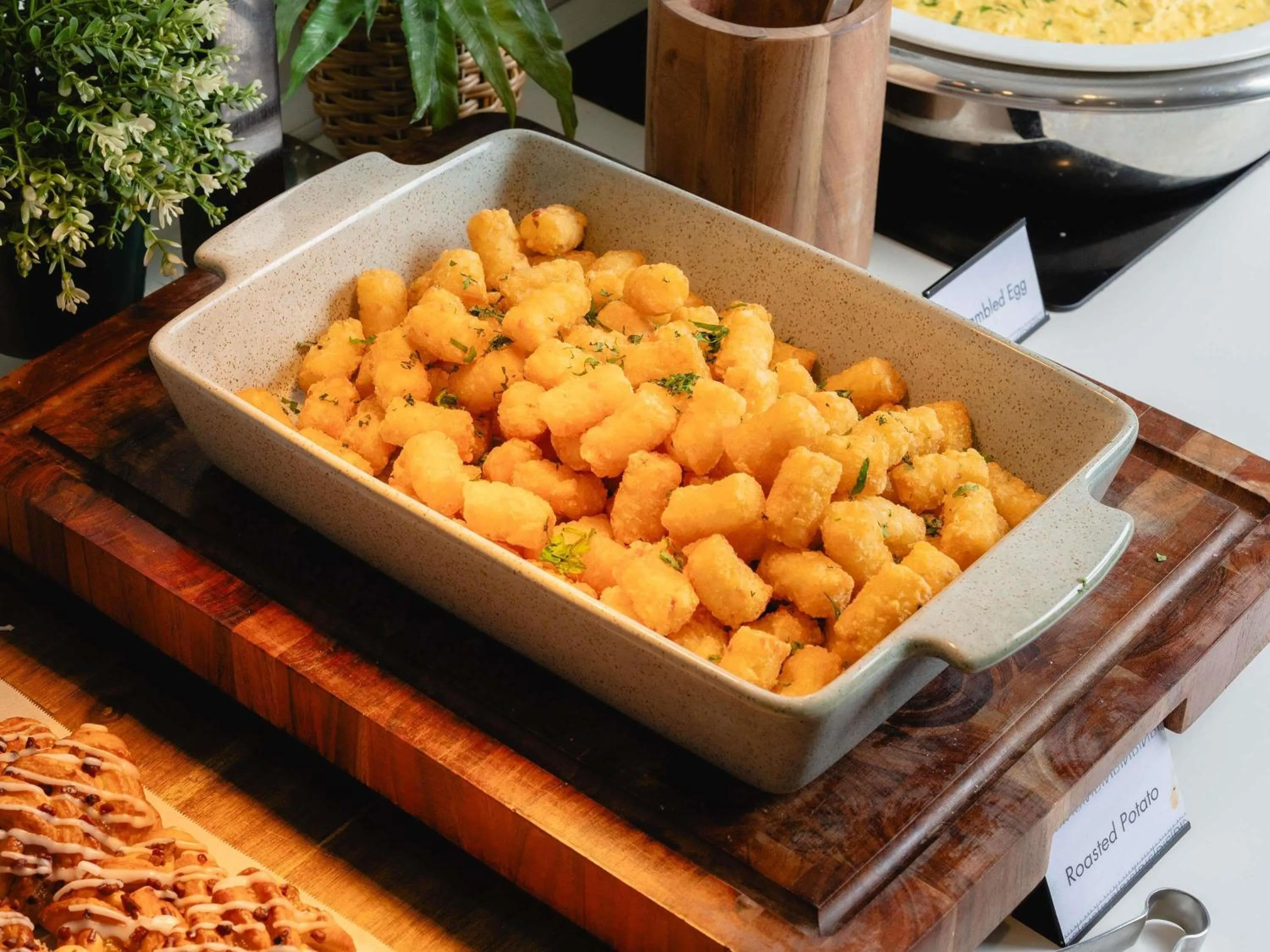 Breakfast in Mercure Sydney Bankstown