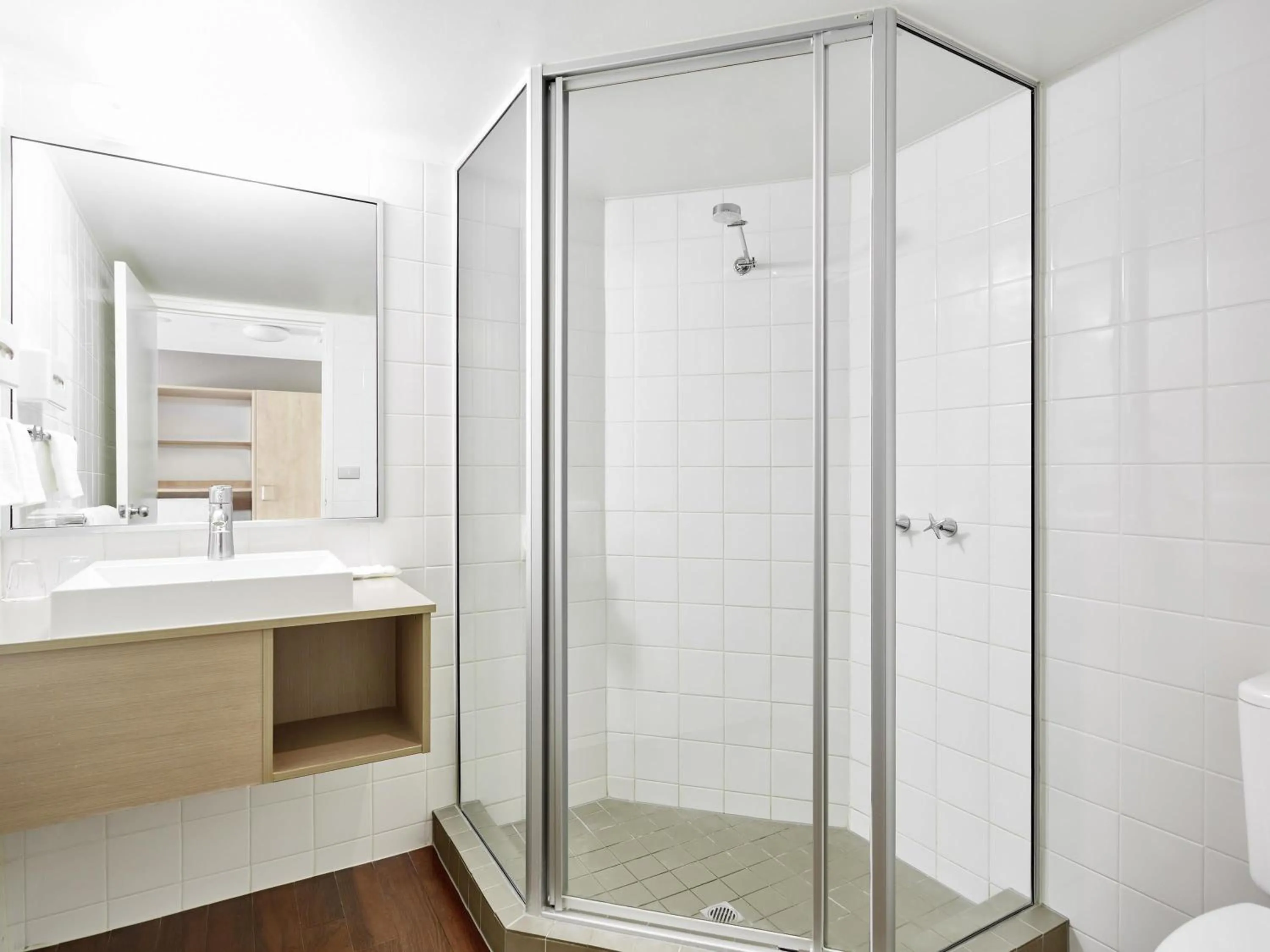 Bedroom in ibis Melbourne Hotel and Apartments