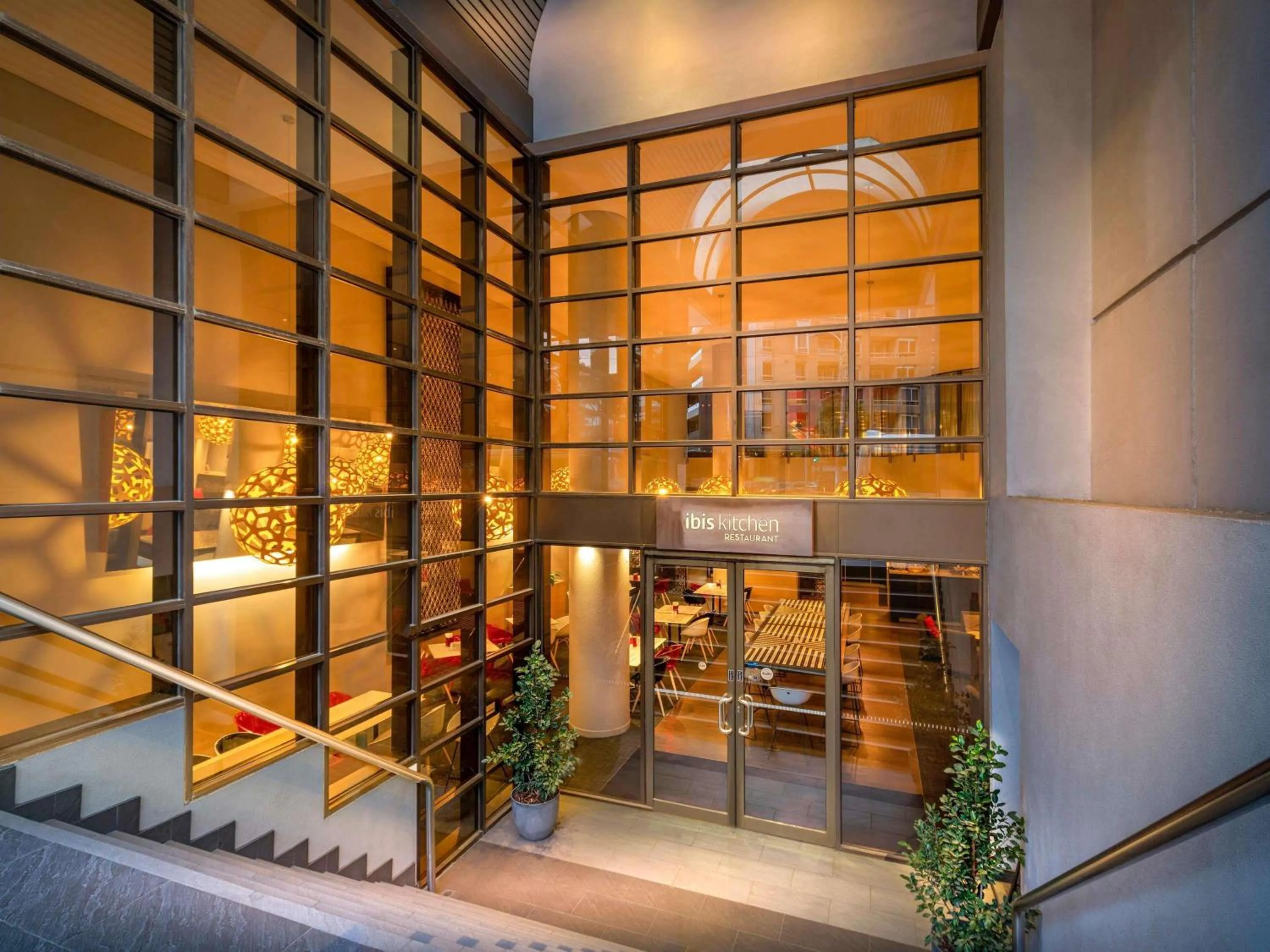 Property building in ibis Melbourne Hotel and Apartments